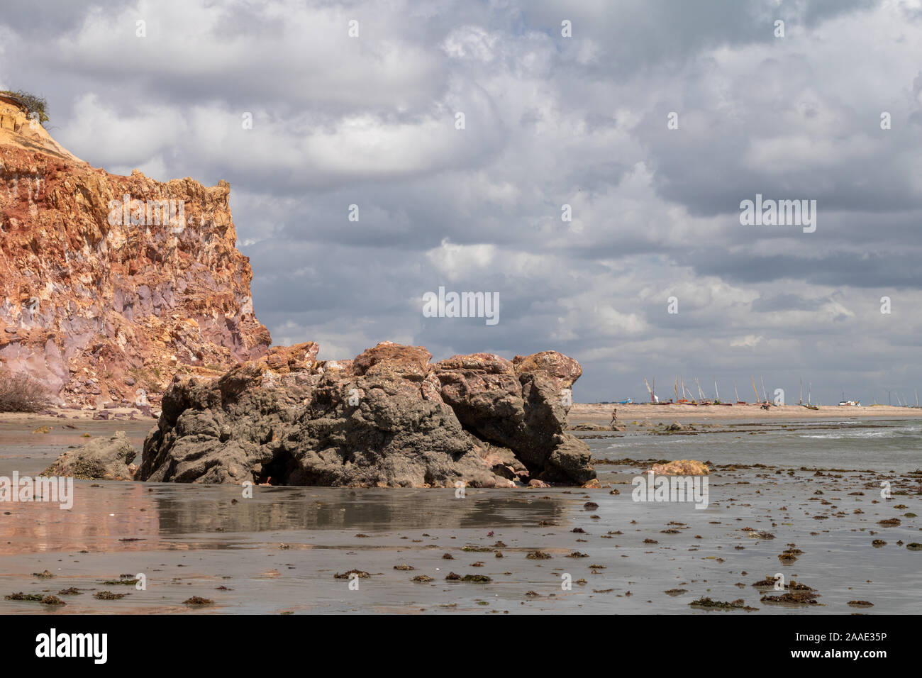 Coucher du soleil sur la falaise d'icapui dans le nord du Brésil Banque D'Images