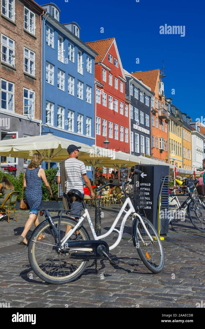 Les activités de la vie quotidienne par l'eau à Copenhague, Danemark Banque D'Images
