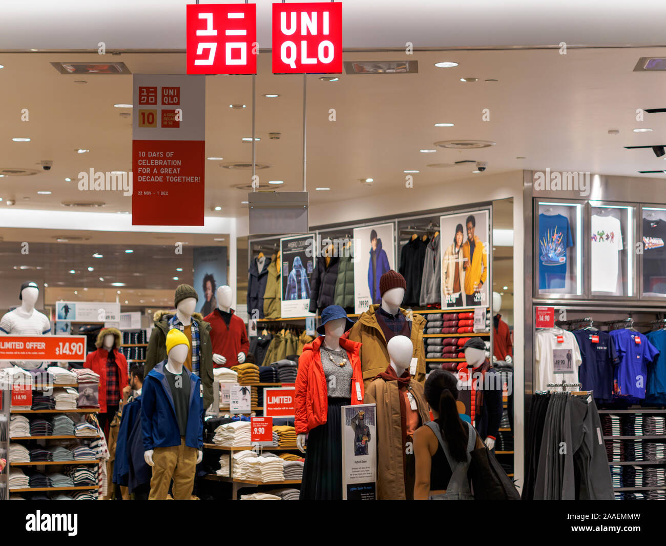 Singapour - 6 mai 2019 - Façade d'un point de vente au détail de vêtements  Uniqlo à Jewel, l'aéroport de Changi, Singapour Photo Stock - Alamy