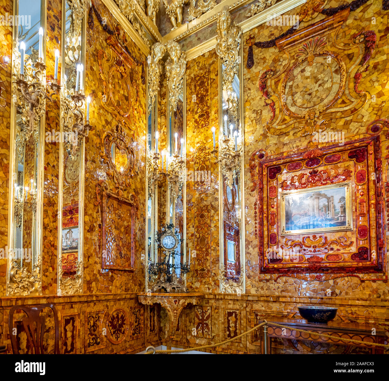 La Chambre d'Ambre à l'intérieur de palais de Catherine. Saint-pétersbourg  Russie Photo Stock - Alamy