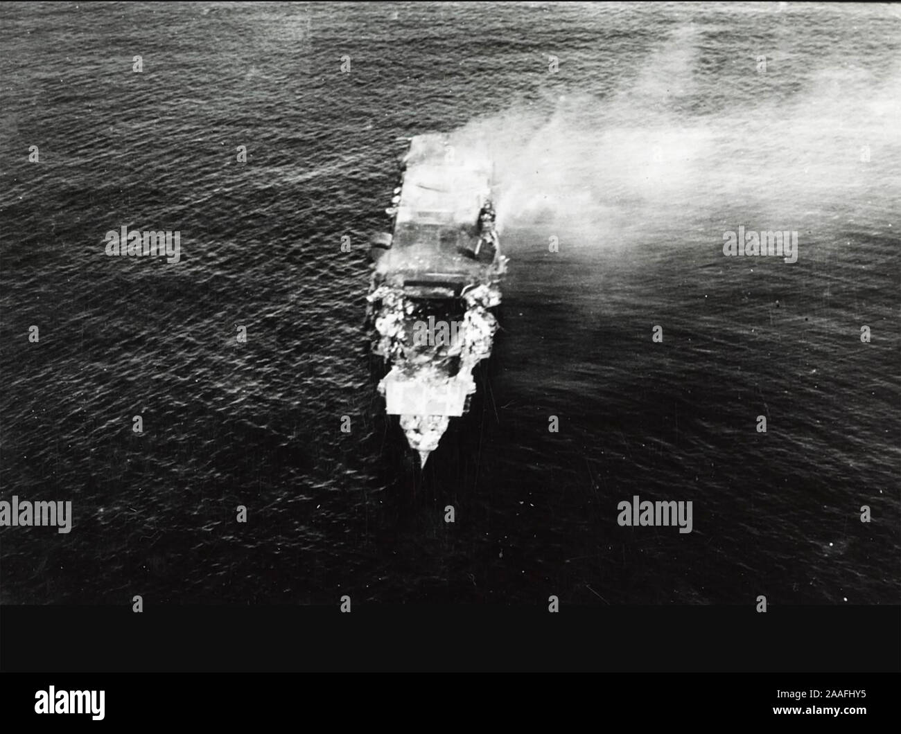 Bataille de Midway en 1942. La Marine impériale japonaise porte-avions du HIRYŪ peu avant le naufrage le 5 juin Banque D'Images