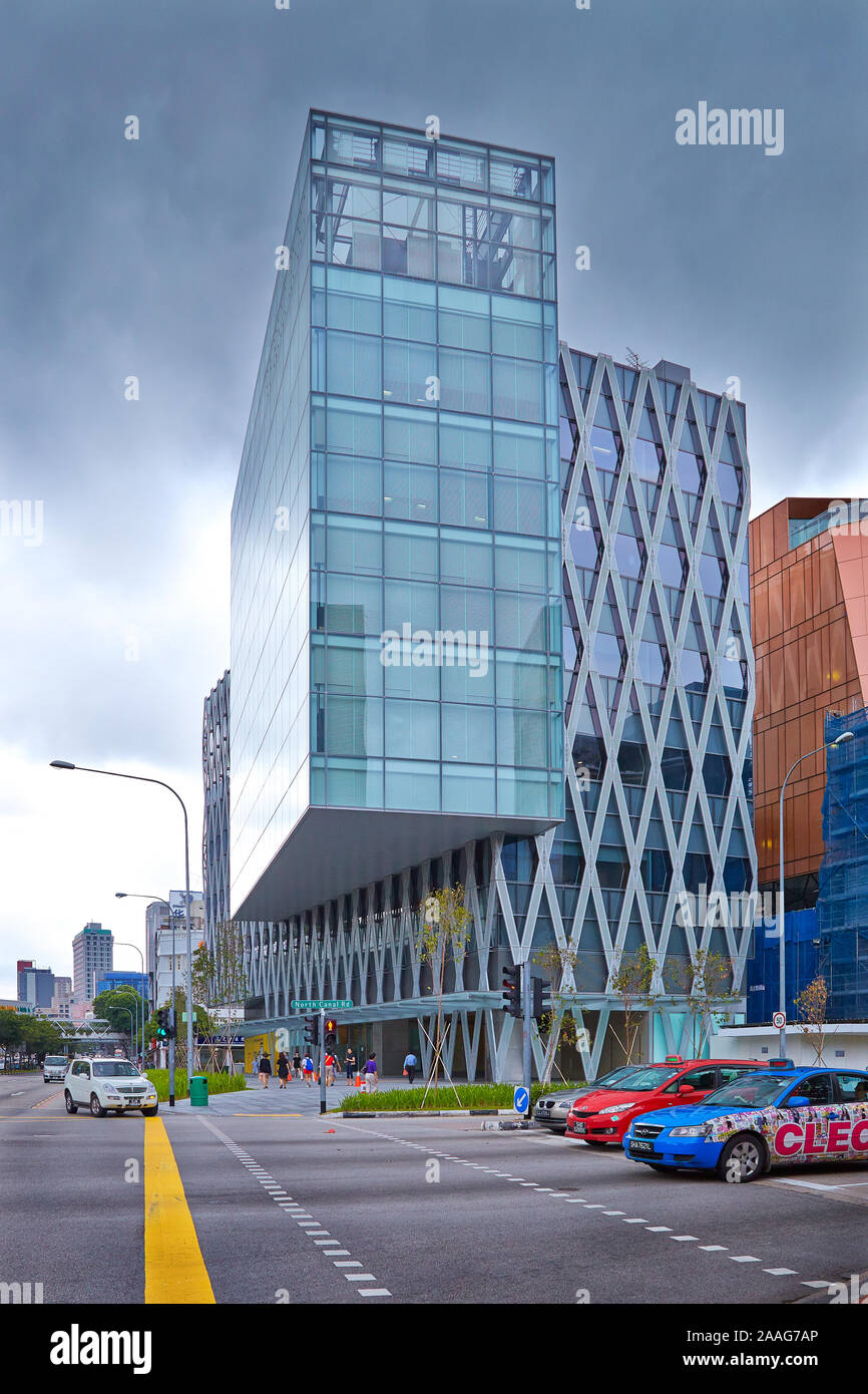 Singapour - 6 juillet : 50 Noth Canal Road, un bâtiment de bureaux de 6 étages à l'angle de North Canal Road et de l'UE Tong Sen Street à Singapour o Banque D'Images