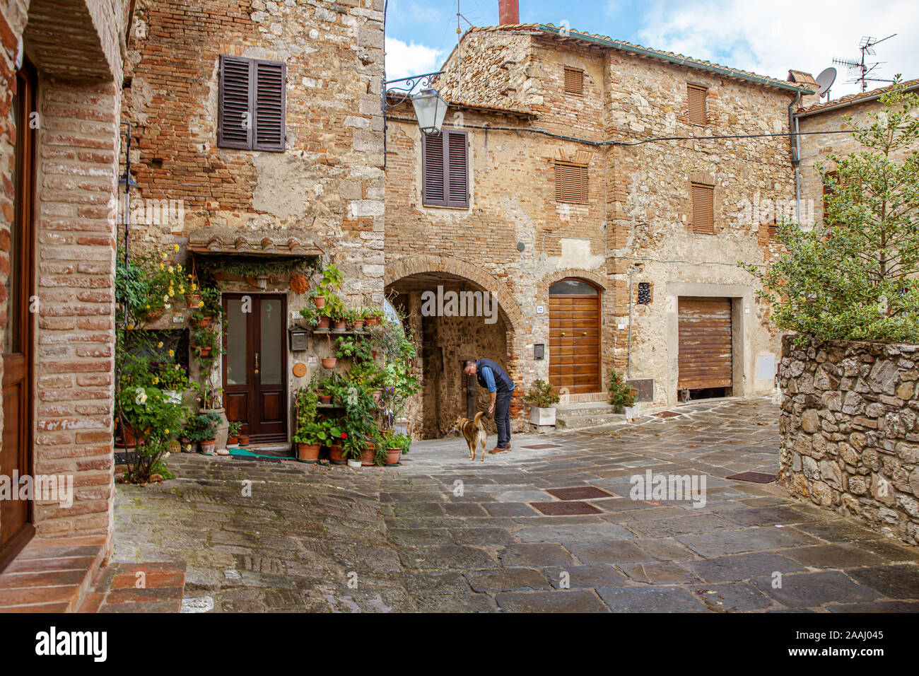 Village médiéval toscan Rocca d'Orcia Toscane Italie Villages pittoresques Banque D'Images