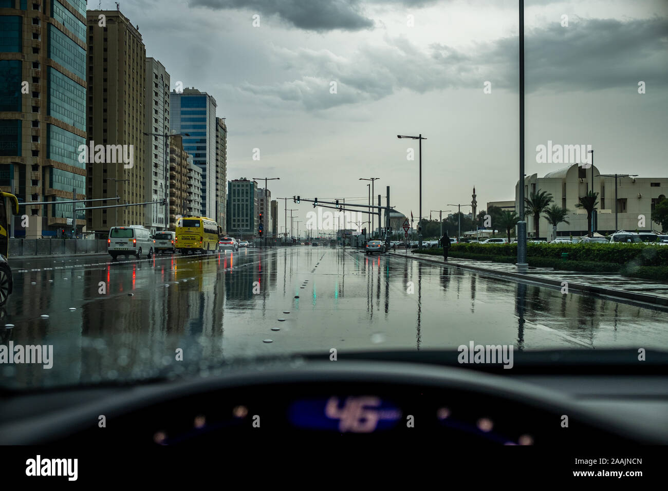 La pluie à Abu Dhabi, Émirats arabes unis Banque D'Images