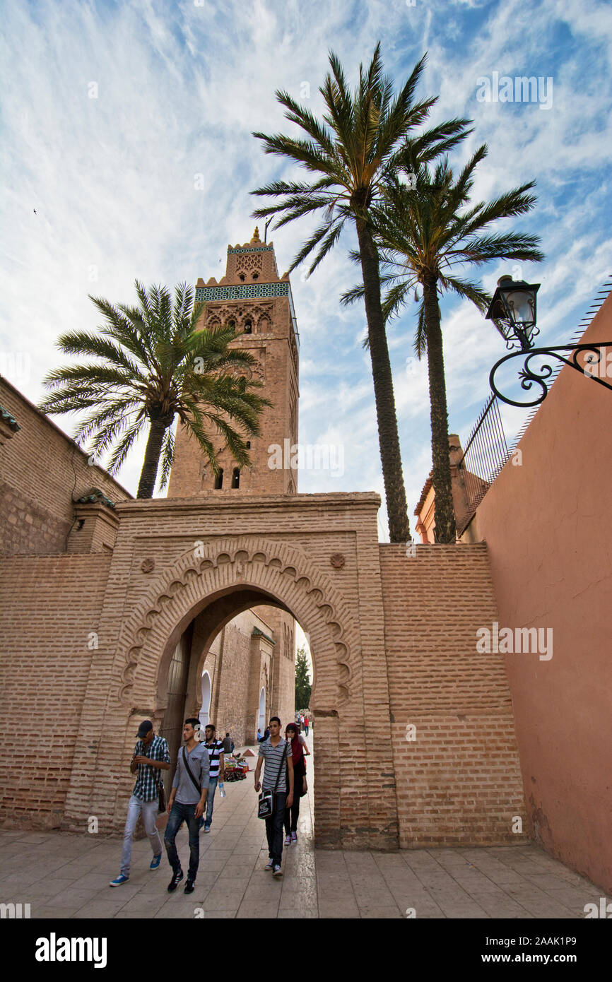Mosquée de la Koutoubia au crépuscule. Marrakech, Maroc Banque D'Images