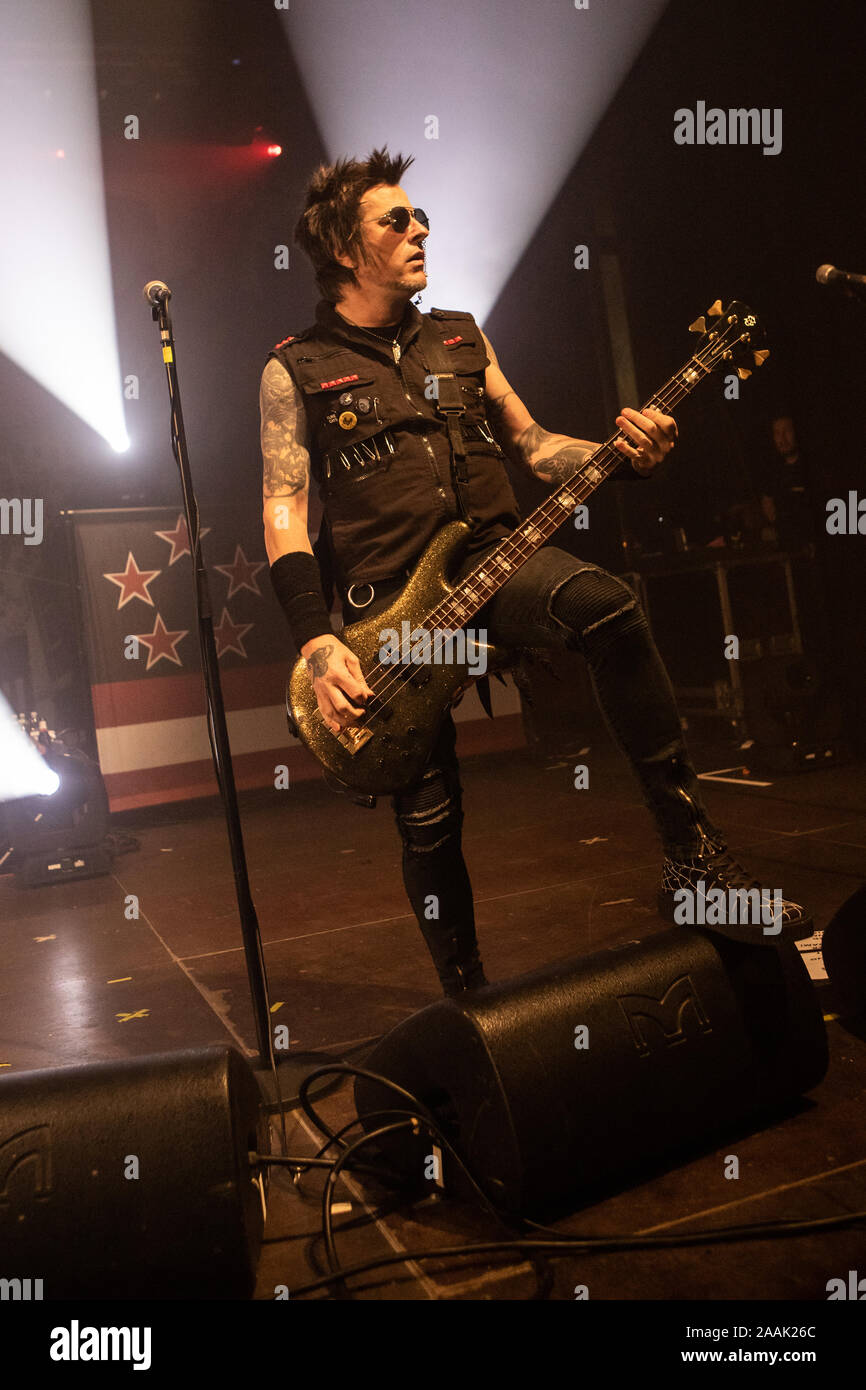 Fontaneto d'Agogna en Italie. 21 novembre 2019. Le groupe Skid Row effectue sur scène pendant le phénomène de "Tour d'Europe 2019'. Banque D'Images