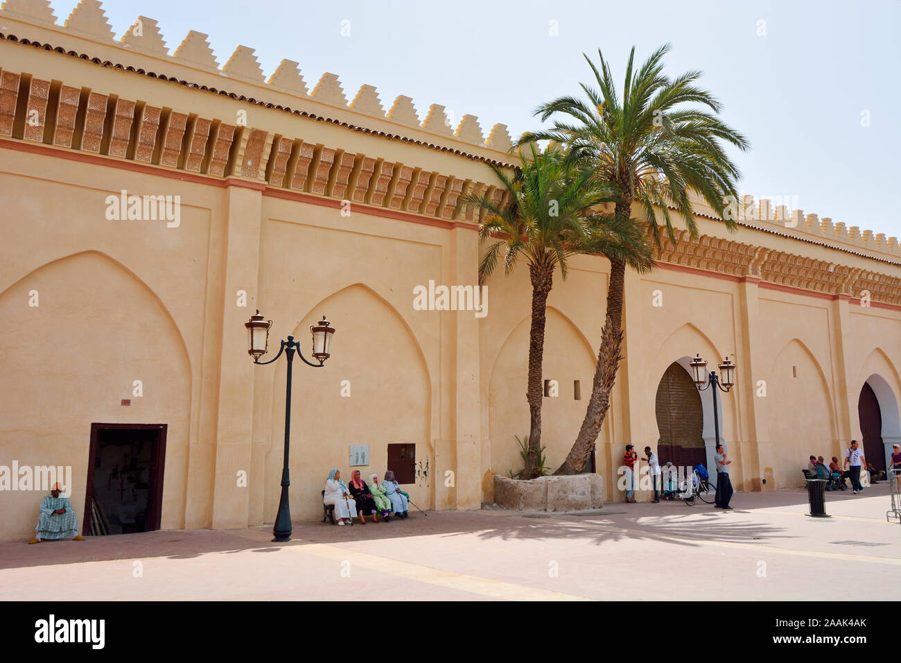 Les Tombeaux saadiens, datant du XVIe siècle, sont le dernier lieu de repos d'une soixantaine de membres de la dynastie Saadi. Marrakech, Maroc Banque D'Images