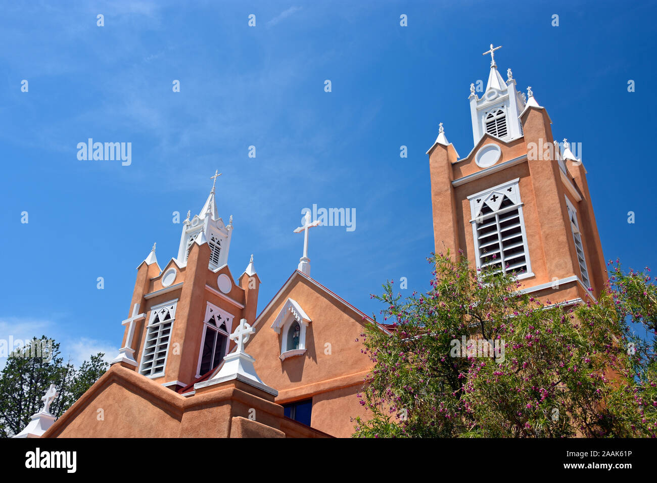 L'église San Felipe de Neri, construit en 1793 et le seul bâtiment dans la vieille ville d'Albuquerque au Nouveau Mexique, qui remonte à l'époque coloniale espagnole. Banque D'Images