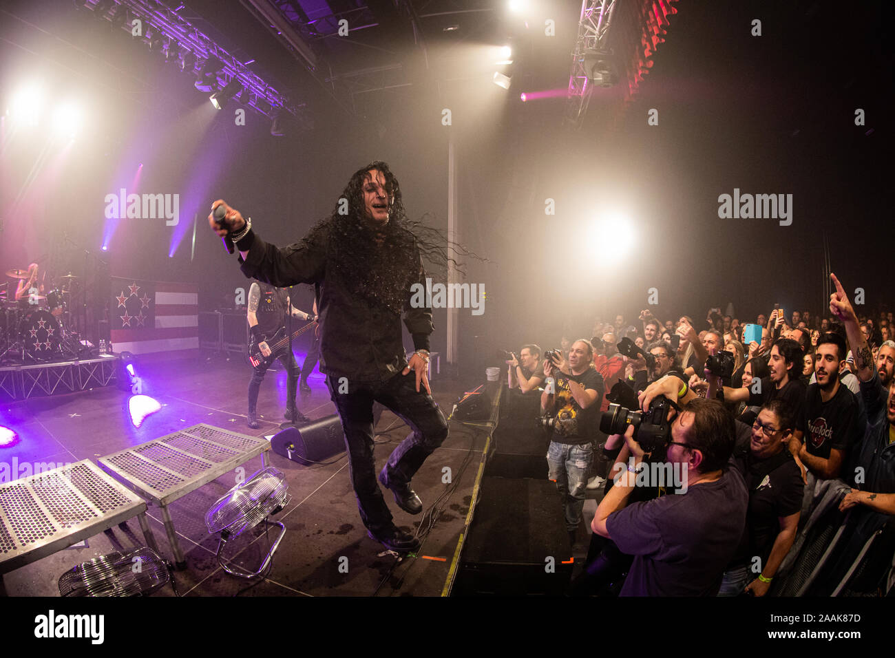 Fontaneto d'Agogna en Italie. 21 novembre 2019. Le groupe Skid Row effectue sur scène pendant le phénomène de "Tour d'Europe 2019'. Banque D'Images