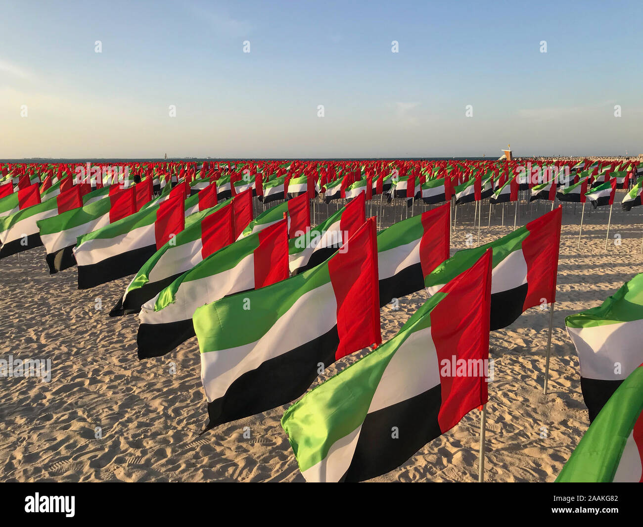 Journée nationale du drapeau des EAU à la plage de kite Banque D'Images