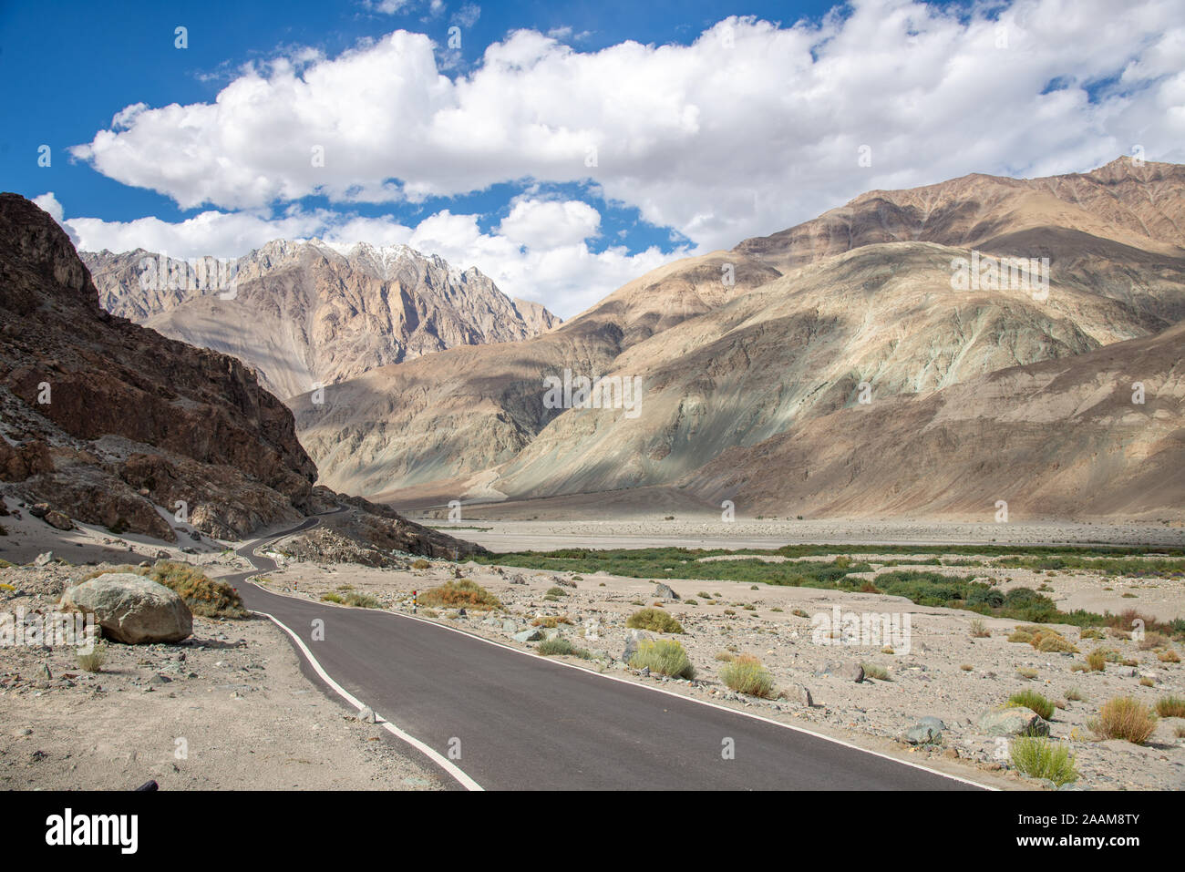 À vide, dans l'Himalaya, dans la vallée de Nubra, Ladakh, Inde Banque D'Images