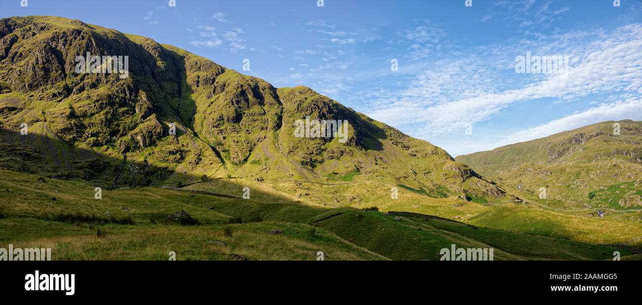Harter a diminué (à gauche) & Mauvais Mardale Bell (à droite) de près de parking tête Mardale, Haweswater, Cumbria Banque D'Images