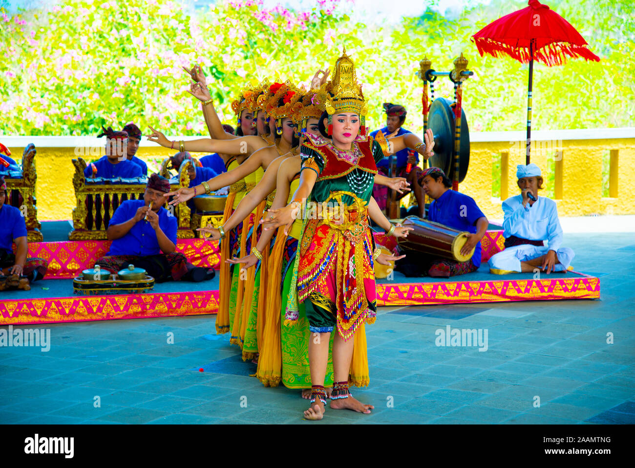 Cha-am, l'Indonésie - septembre 2, 2019 : Garuda Wisnu ballet danse exécutée au parc culturel GWK Banque D'Images