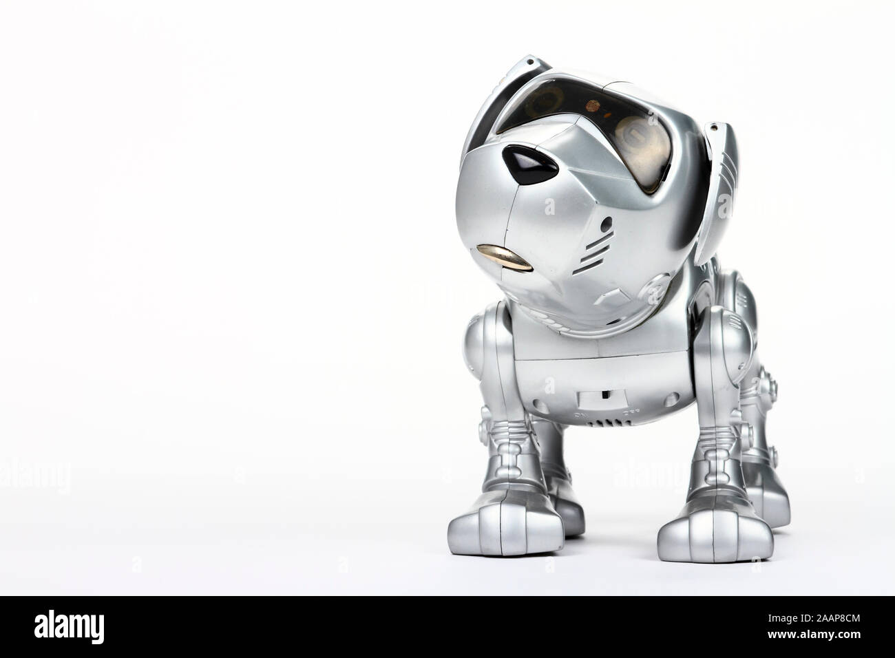 Le chien robotique Teksta est une première génération de jouets robotiques  pour les enfants Photo Stock - Alamy