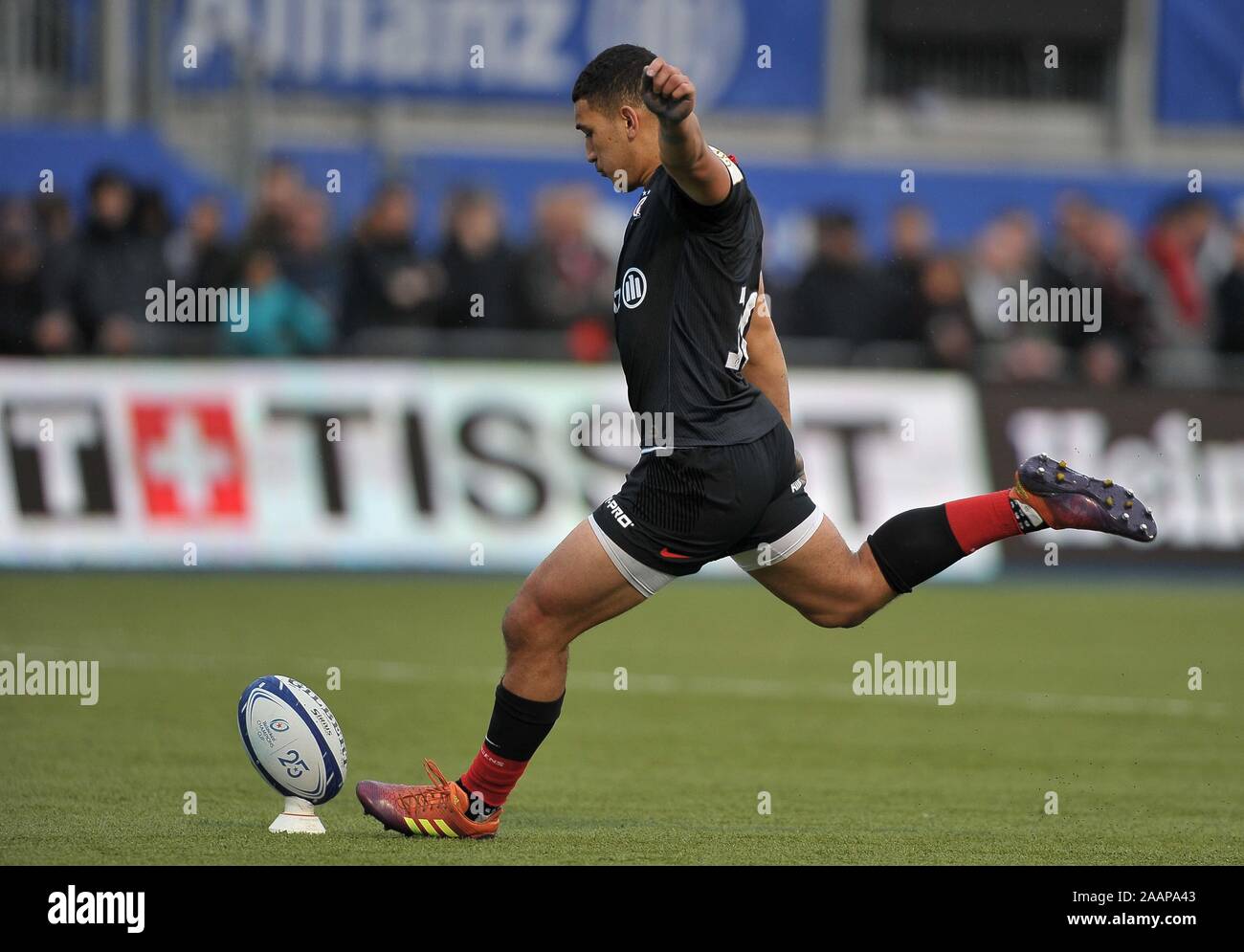 Hendon. United Kingdom. 23 novembre 2019. Manu Vunipola (sarrasins). Saracens v Ospreys. Piscine 4. Heineken Cup Champions. Deuxième (2e) tour. Allianz Park. Hendon. Londres. UK. Garry Crédit/Sport sous gaine en images/Alamy Live News. Banque D'Images
