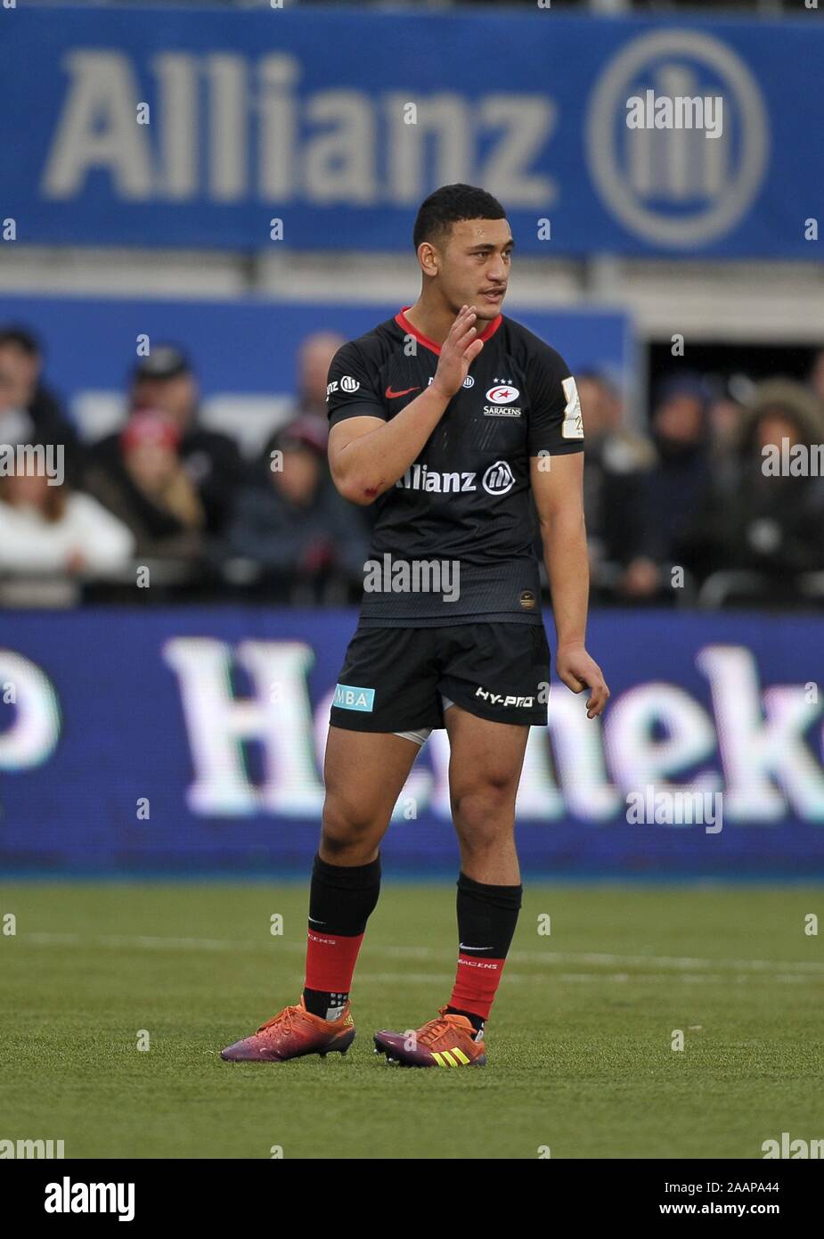 Hendon. United Kingdom. 23 novembre 2019. Manu Vunipola (sarrasins). Saracens v Ospreys. Piscine 4. Heineken Cup Champions. Deuxième (2e) tour. Allianz Park. Hendon. Londres. UK. Garry Crédit/Sport sous gaine en images/Alamy Live News. Banque D'Images