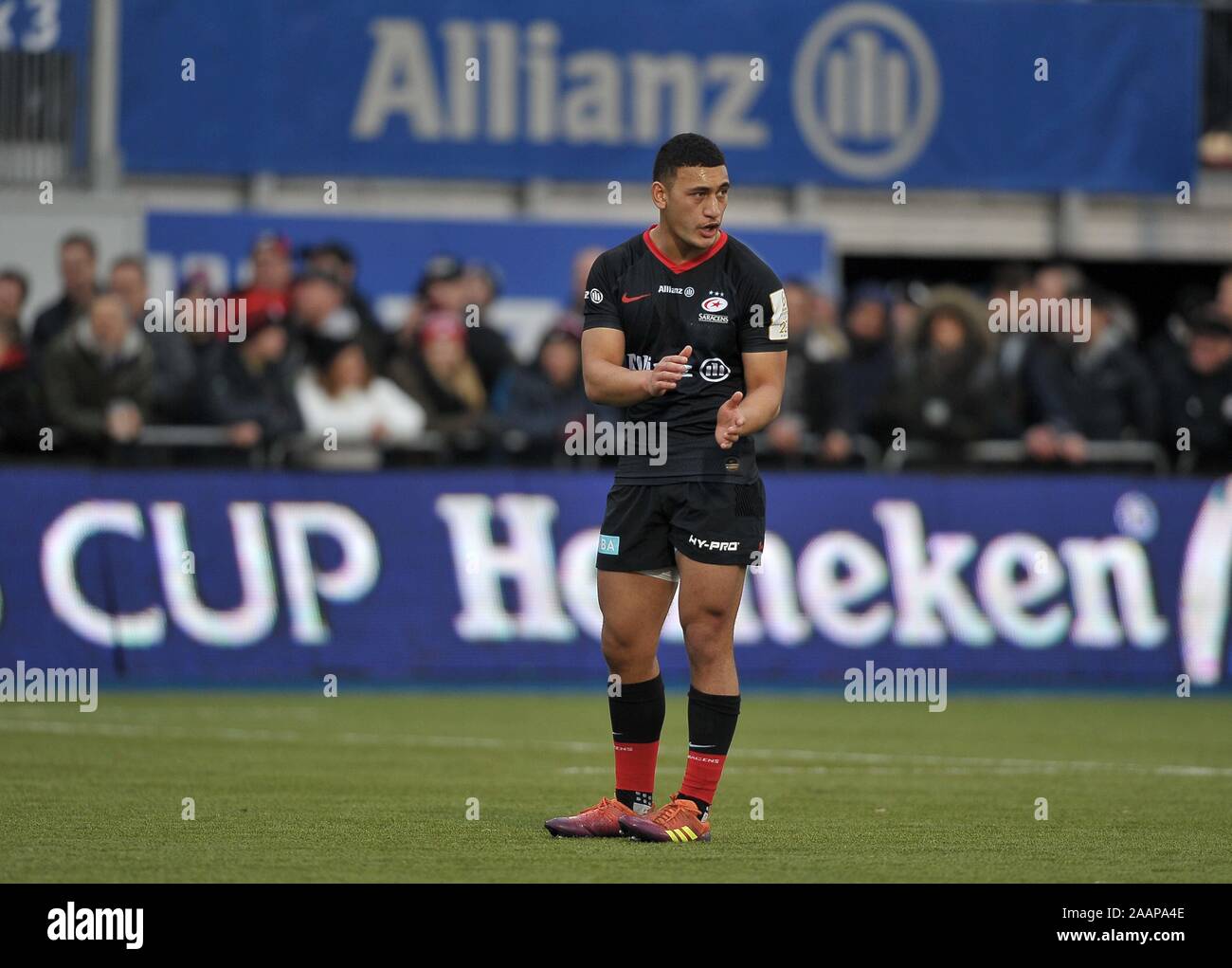 Hendon. United Kingdom. 23 novembre 2019. Manu Vunipola (sarrasins). Saracens v Ospreys. Piscine 4. Heineken Cup Champions. Deuxième (2e) tour. Allianz Park. Hendon. Londres. UK. Garry Crédit/Sport sous gaine en images/Alamy Live News. Banque D'Images