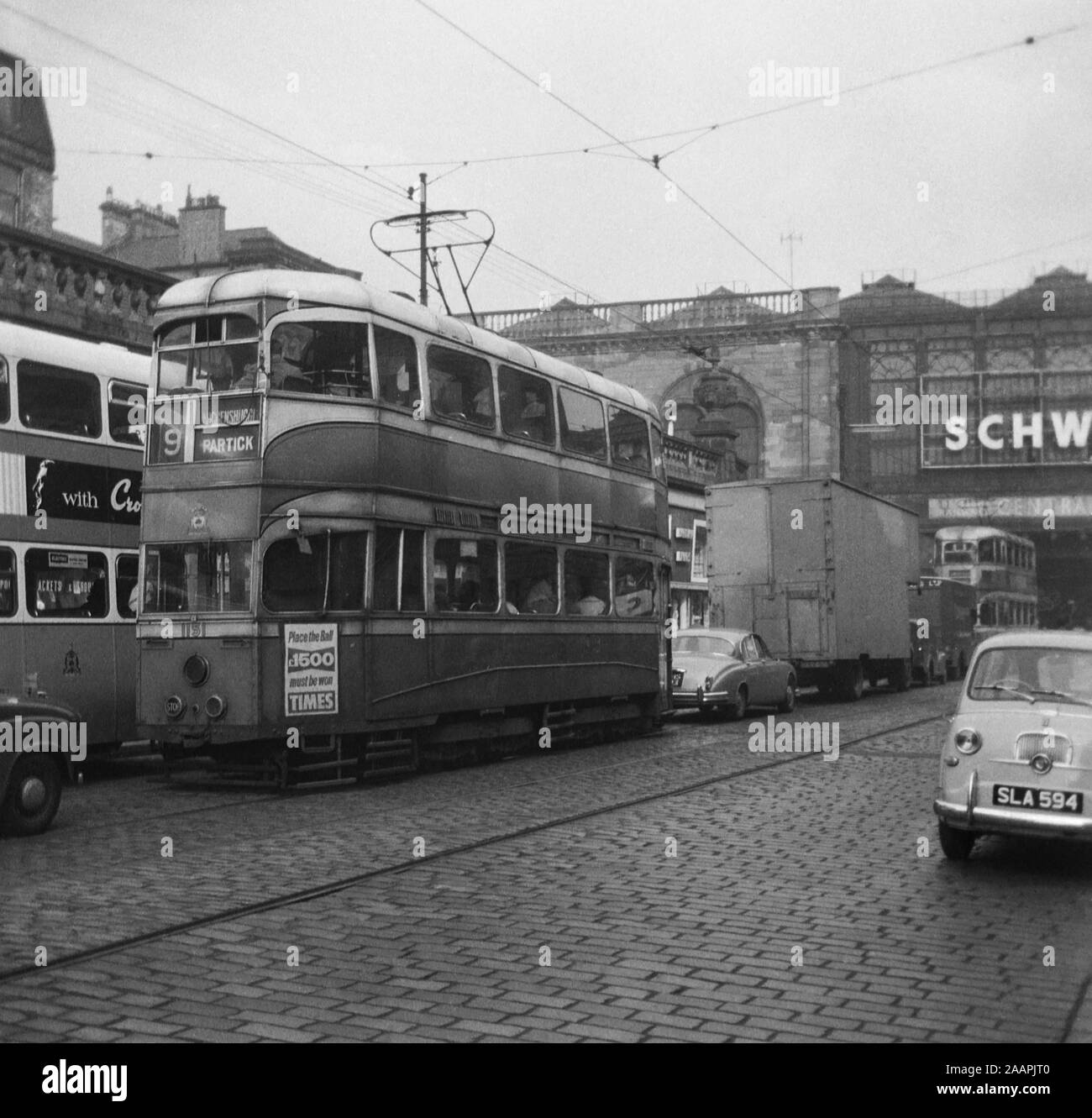 Tramway Tramway Glasgow Corporation n° 1151 sur la route de Partick et près de la Gare Centrale, Argyle Street. Image prise avant la fermeture de l'jalonnages qui était en 1962 Banque D'Images