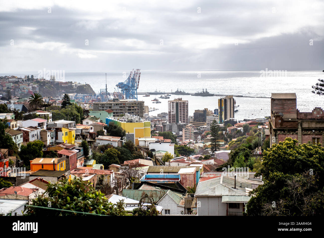 Le paysage urbain du port Valparaiso, au Chili. Banque D'Images