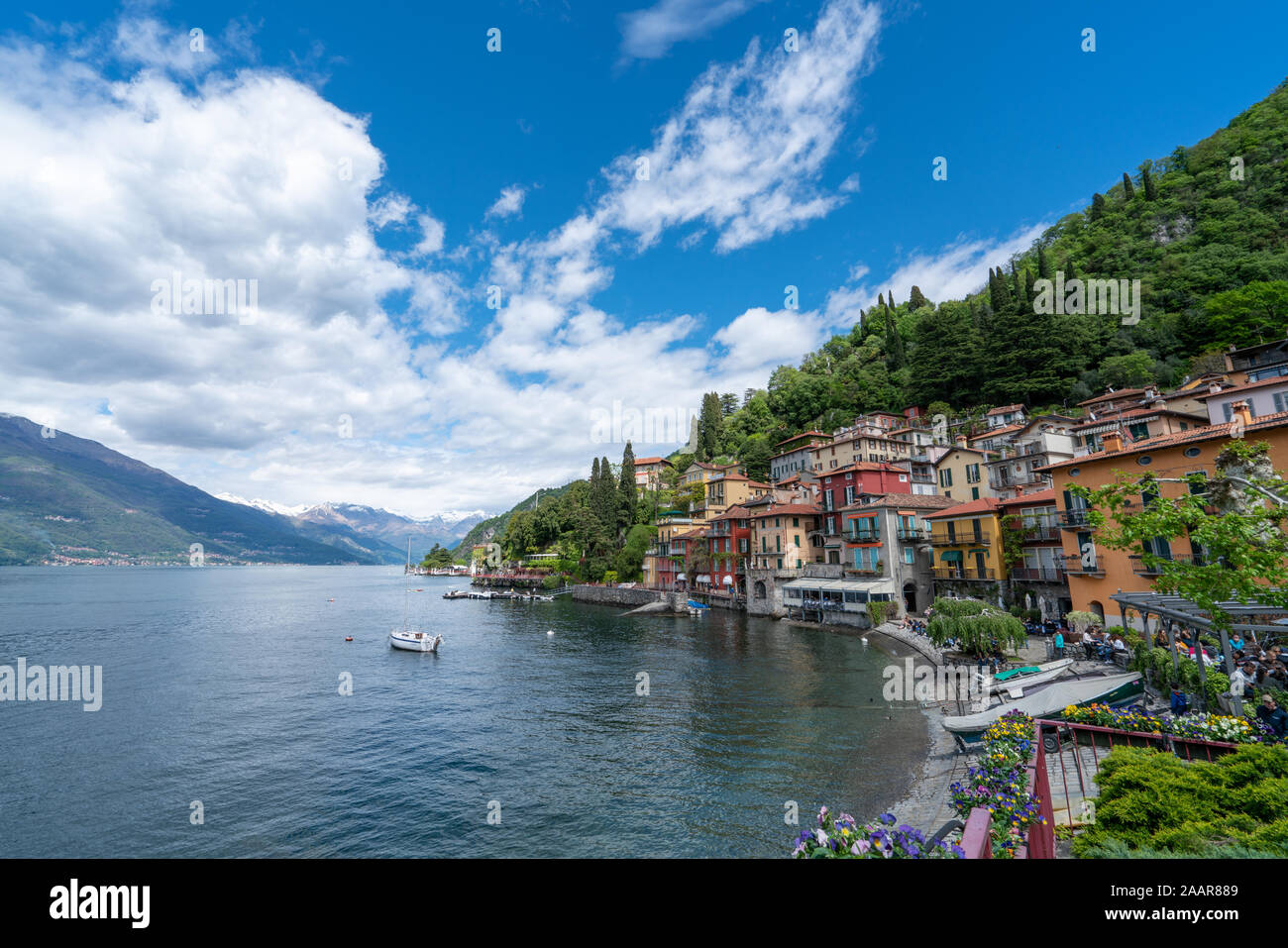 Beau paysage à Varenna - lac de Côme en Italie Banque D'Images