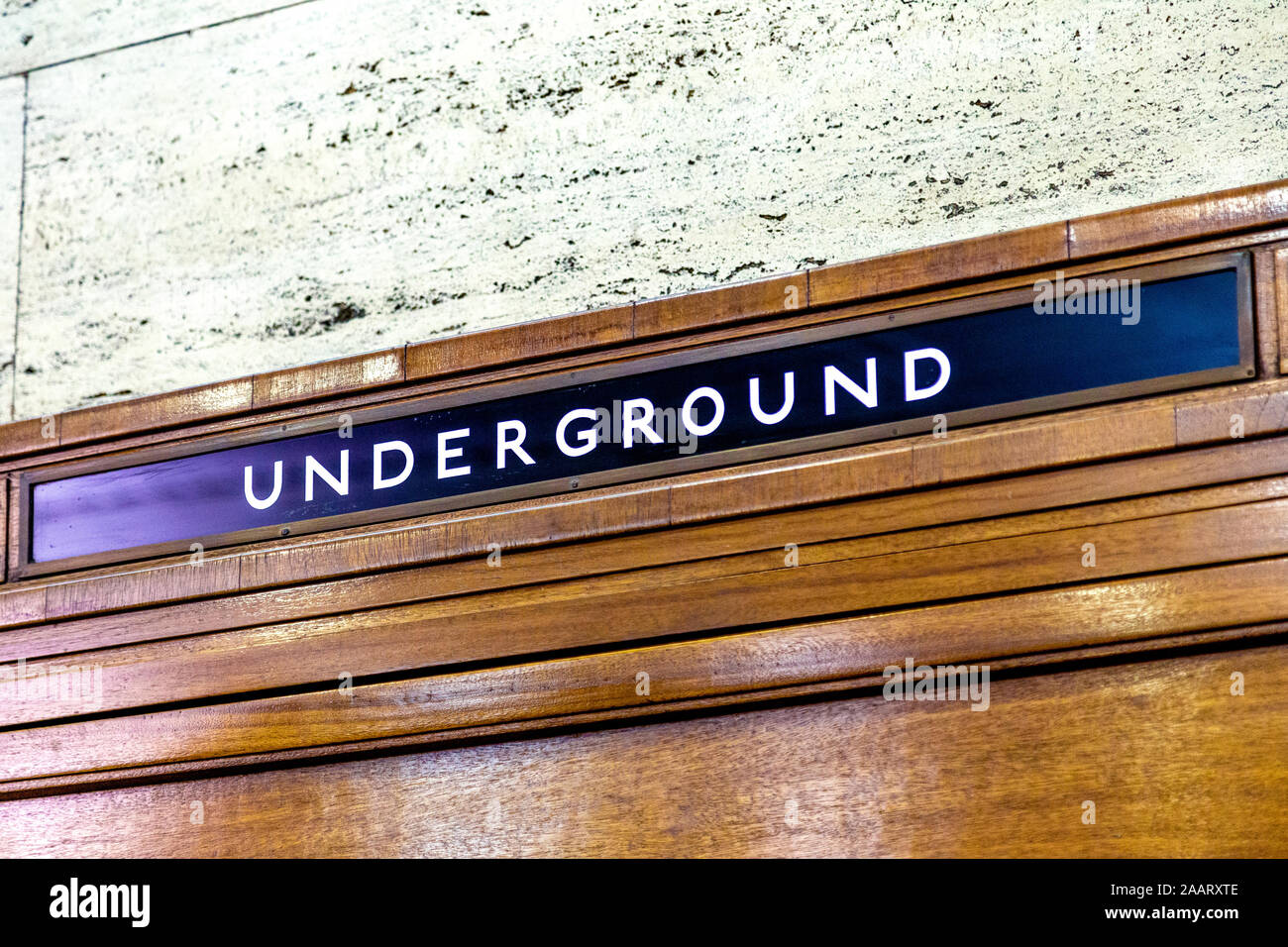 Détails Art déco de l'intérieur du bâtiment 55 Broadway, London, UK Banque D'Images