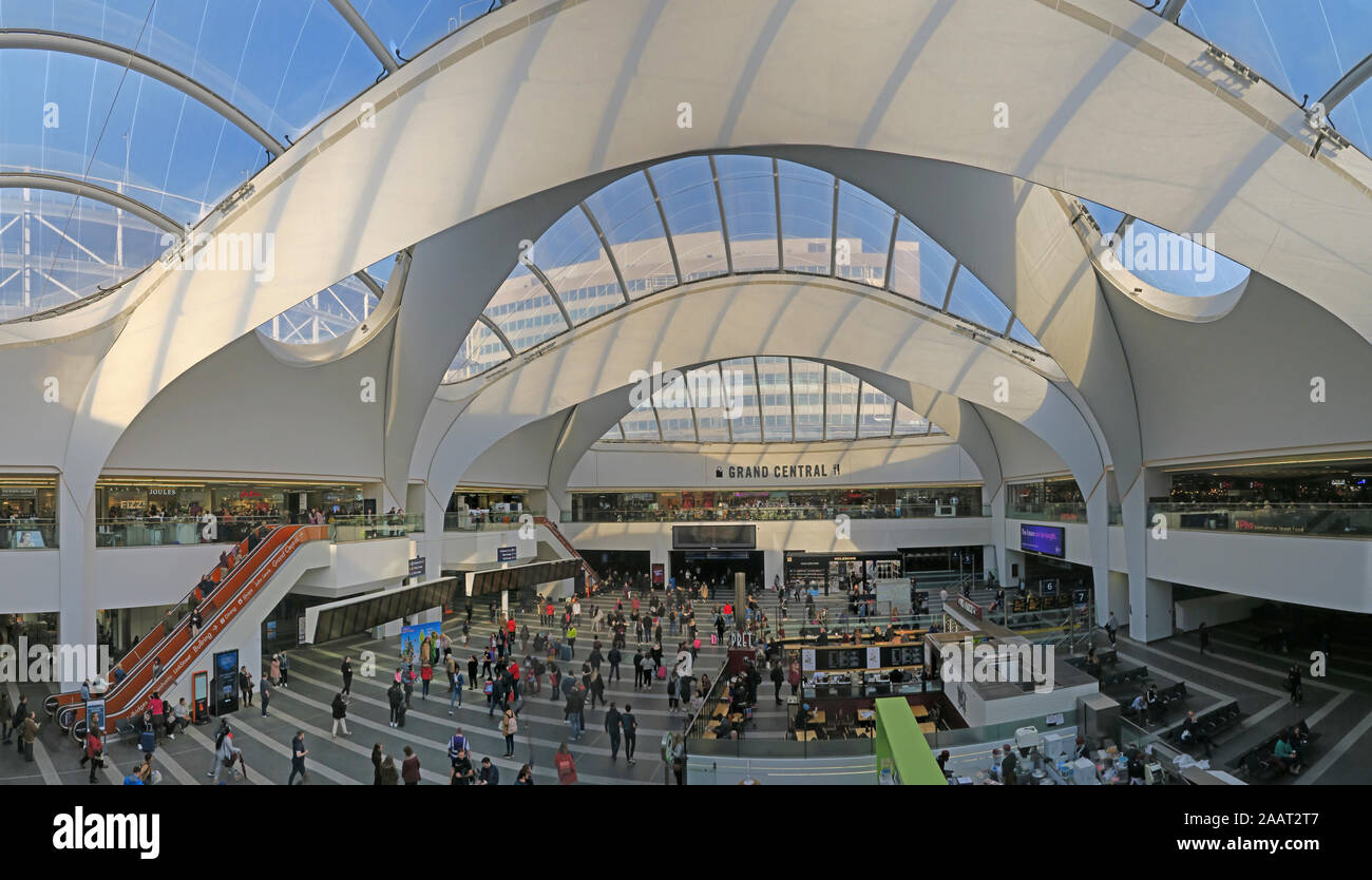 Grand Central réaménagé, de Birmingham, de la gare de New Street Station centrale de réseau ferroviaire britannique, West Midlands, England, B2 4QA Banque D'Images