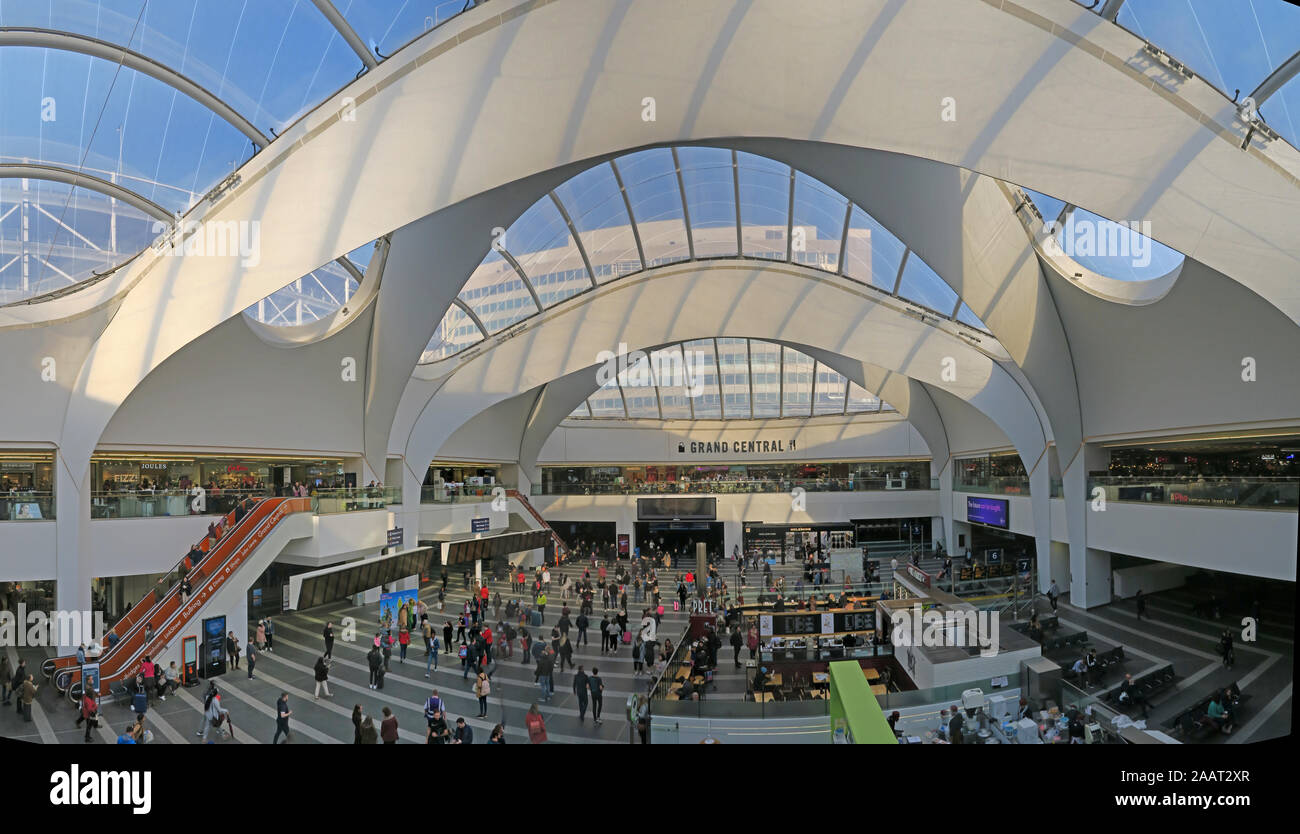 Grand Central réaménagé, de Birmingham, de la gare de New Street Station centrale de réseau ferroviaire britannique, West Midlands, England, B2 4QA Banque D'Images