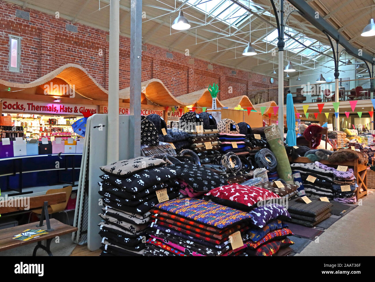 Marché intérieur de Newtown, rue Market, Newtown, Powys, Pays de Galles, SY16 2PQ Banque D'Images