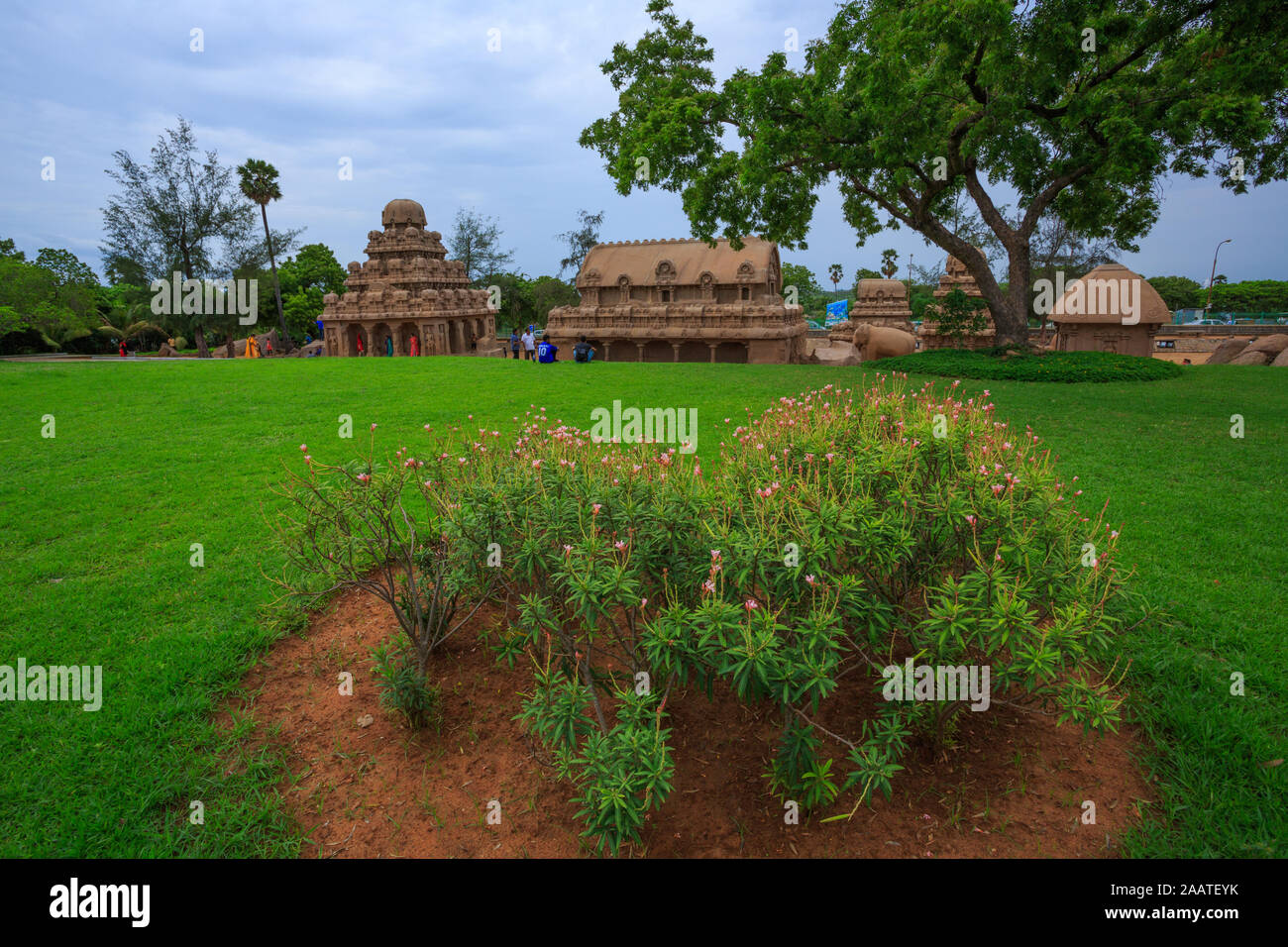 Cinq rathas (Pancha Raths) - Le célèbre temple de Mahabalipuram (Inde). La structure est faite de pierre monolithique. Banque D'Images