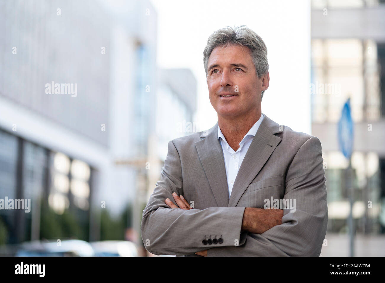 Portrait of mature businessman dans la ville Banque D'Images