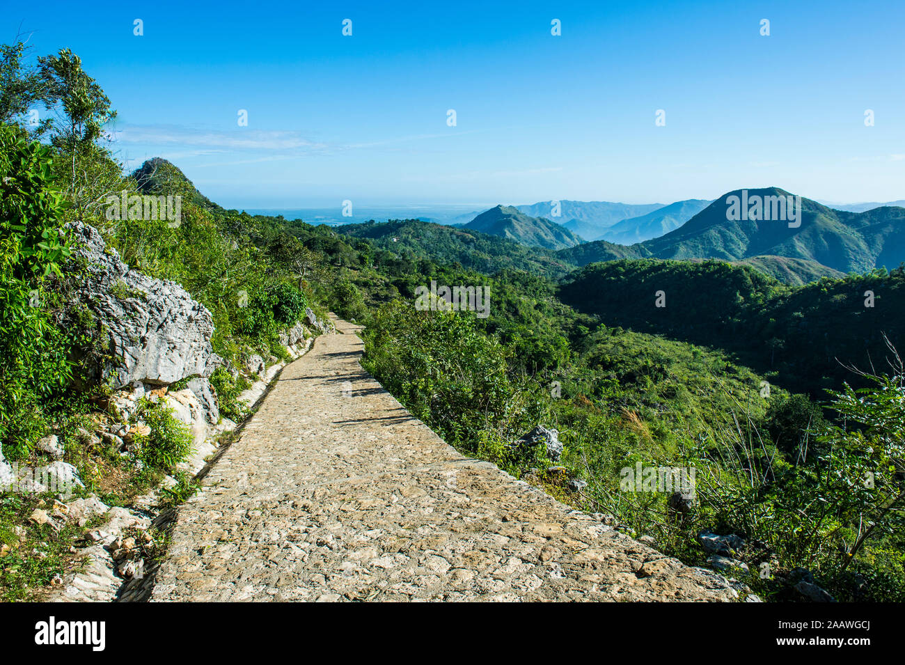 Route pavée menant vers la Citadelle Laferrière, Cap-Haïtien, Haïti, Caraïbes Banque D'Images