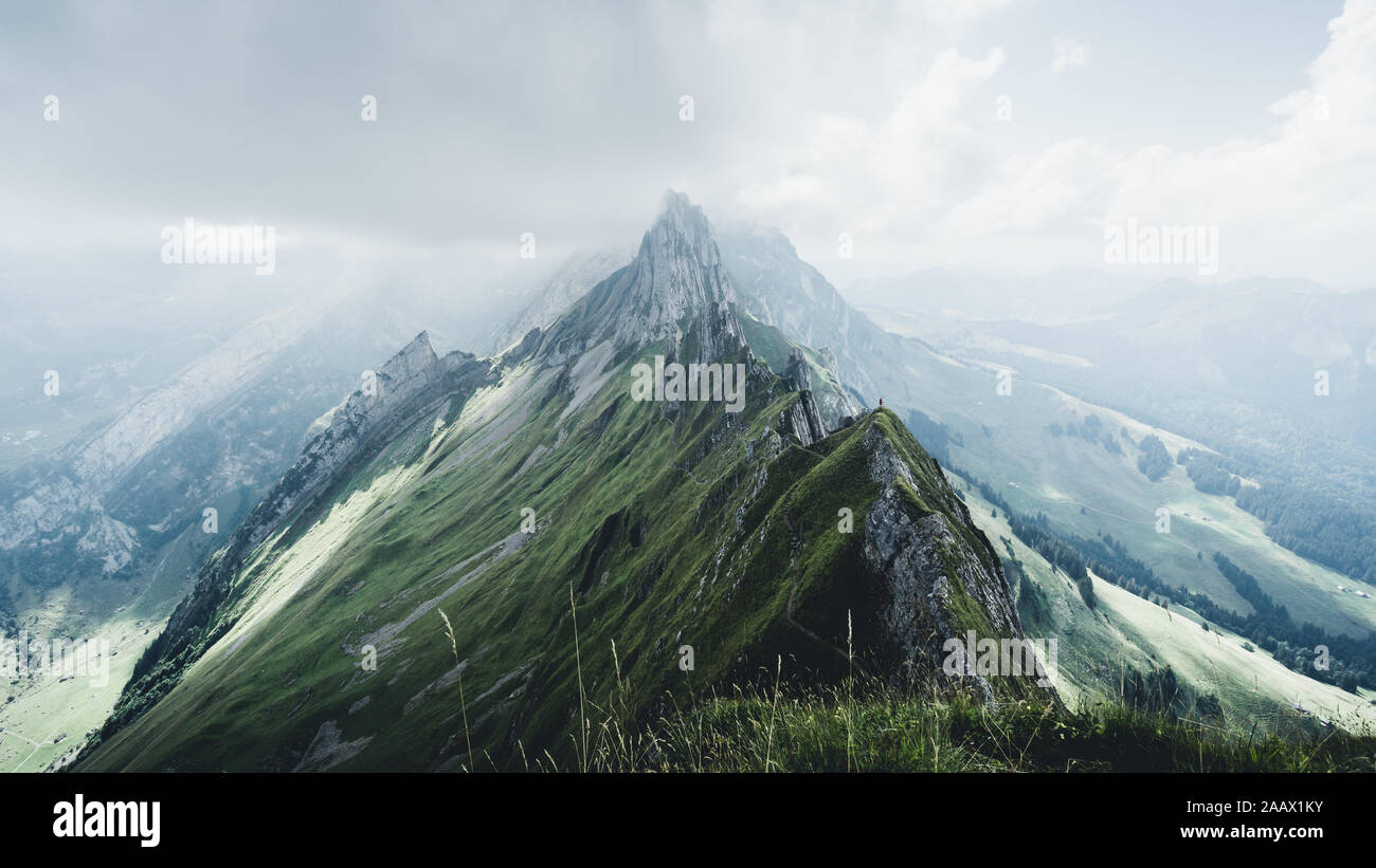 La majestueuse Sattel du Berggasthaus Schaefer en Suisse Banque D'Images