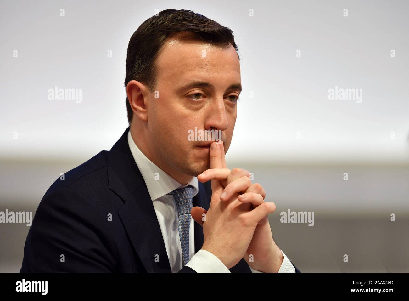 Leipzig, Allemagne. 22 Nov, 2019. Paul ZIEMIAK (secrétaire-général), geste, sceptique, sérieux, image unique, seule coupe motif, portrait, portrait, portrait. Parti 32e jour de la CDU Allemagne sur 22.11.2019, Centre de congrès de Leipzig, l'utilisation dans le monde entier | Credit : dpa/Alamy Live News Banque D'Images