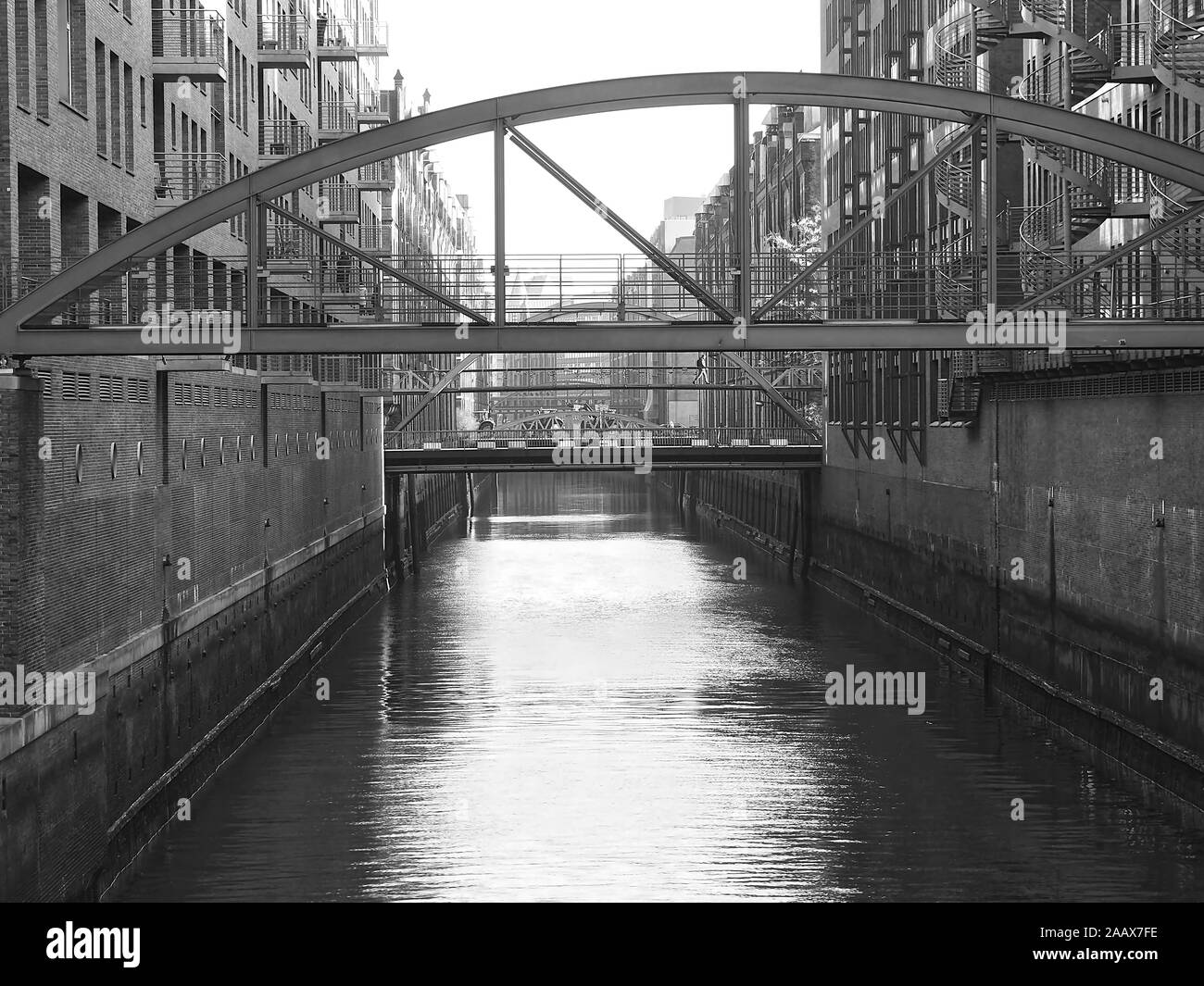 Promenade à travers la ville de Hambourg en Allemagne à Elbe-ici Speicherstadt Banque D'Images