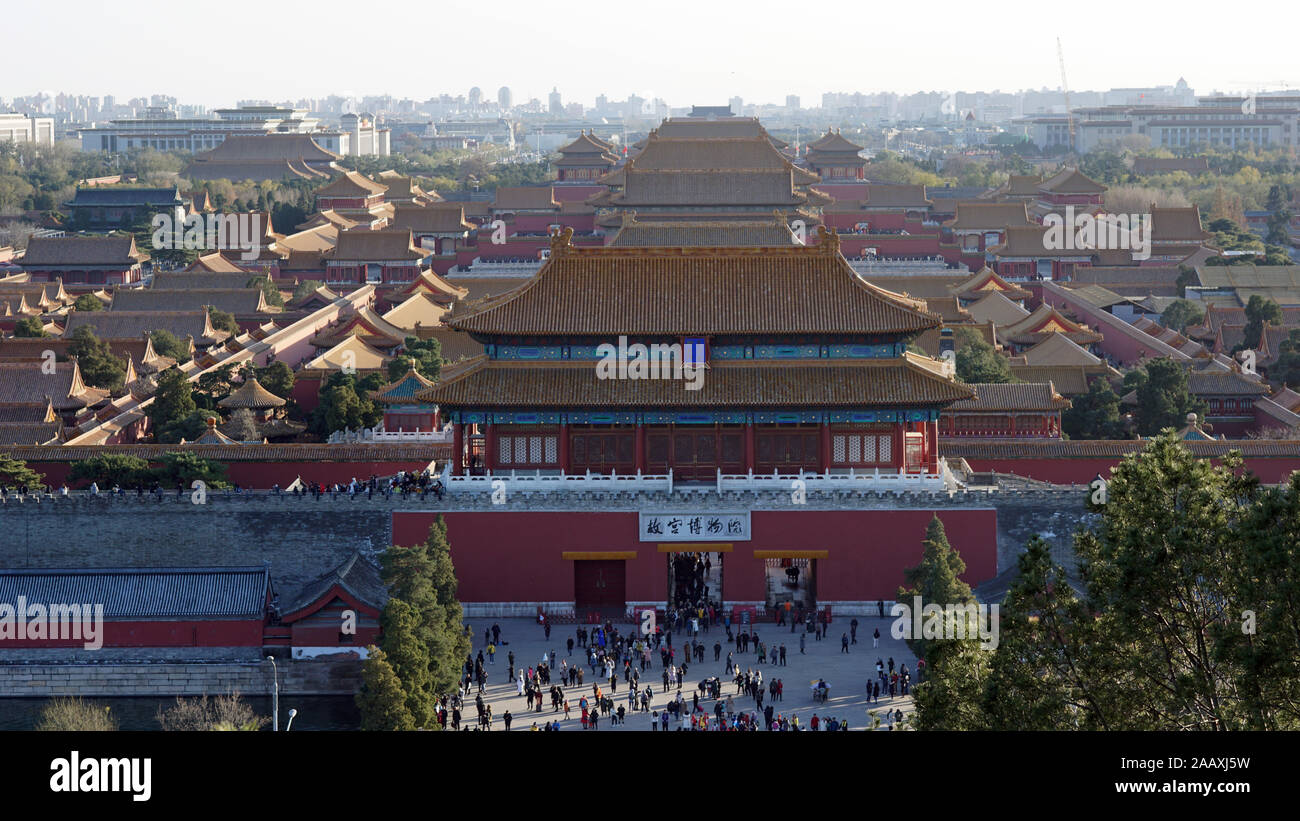 Donnant sur la Cité Interdite de Parc Jingshan Banque D'Images