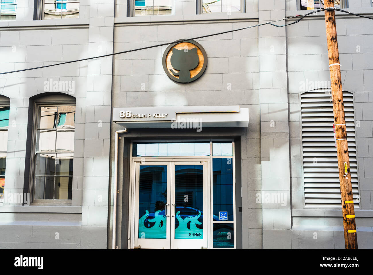 Nov 17, 2019 San Francisco / CA / USA - GitHub siège à San Francisco ; GitHub, une filiale de Microsoft, fournit l'hébergement pour développement de logiciels Banque D'Images
