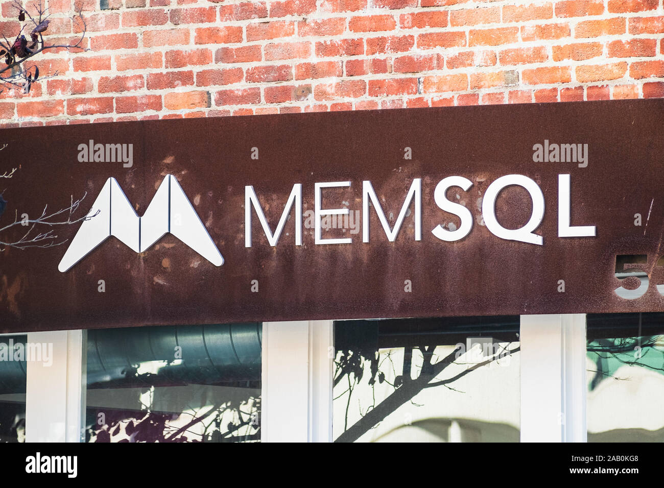 Nov 17, 2019 San Francisco / CA / USA - MemSQL siège à San Francisco ; MemSQL Inc développe et maintient une distribué, en mémoire, la base de données SQL Banque D'Images