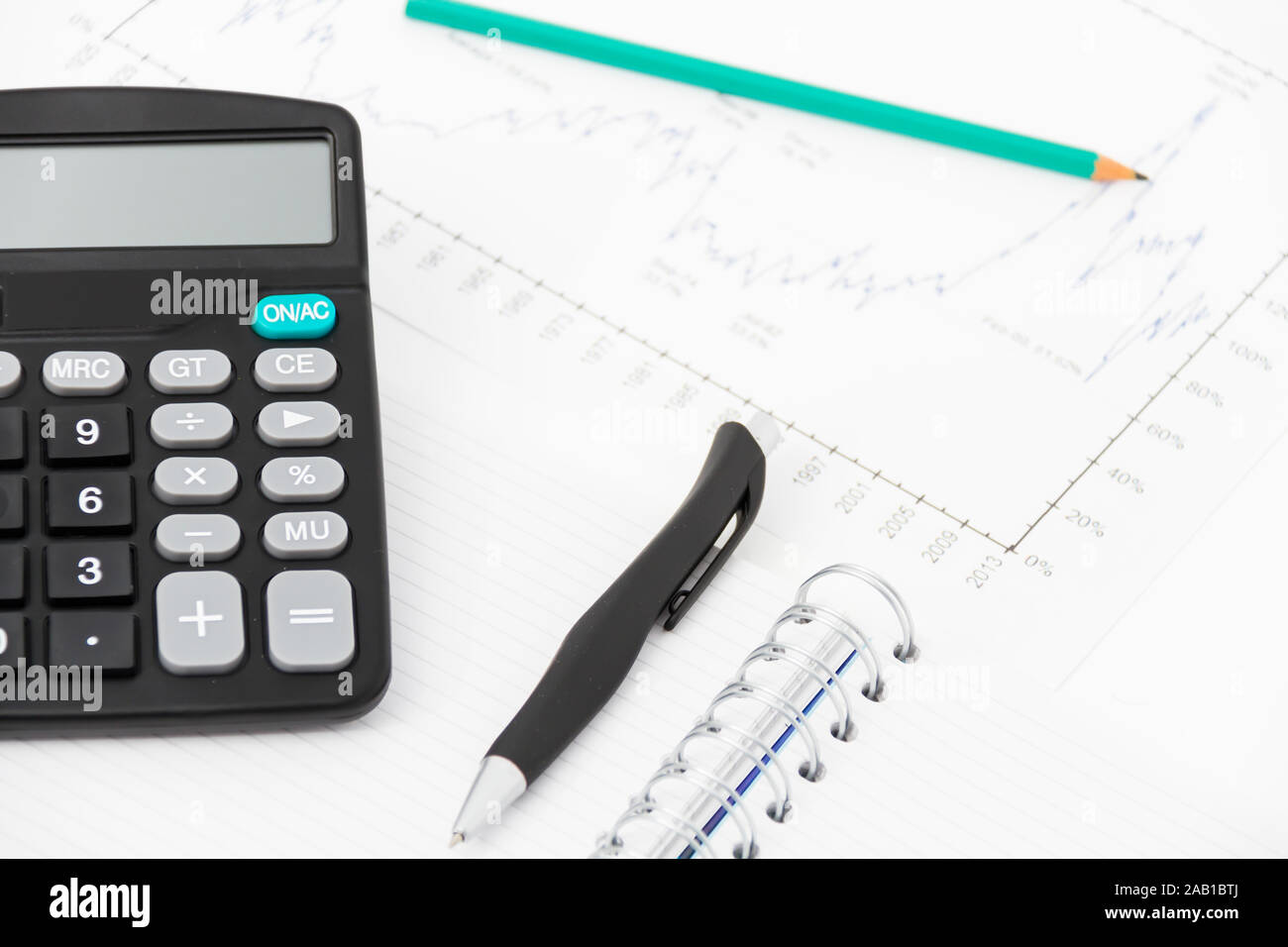 Photo de l'entreprise concept avec calculatrice, bloc-notes et stylo Banque D'Images