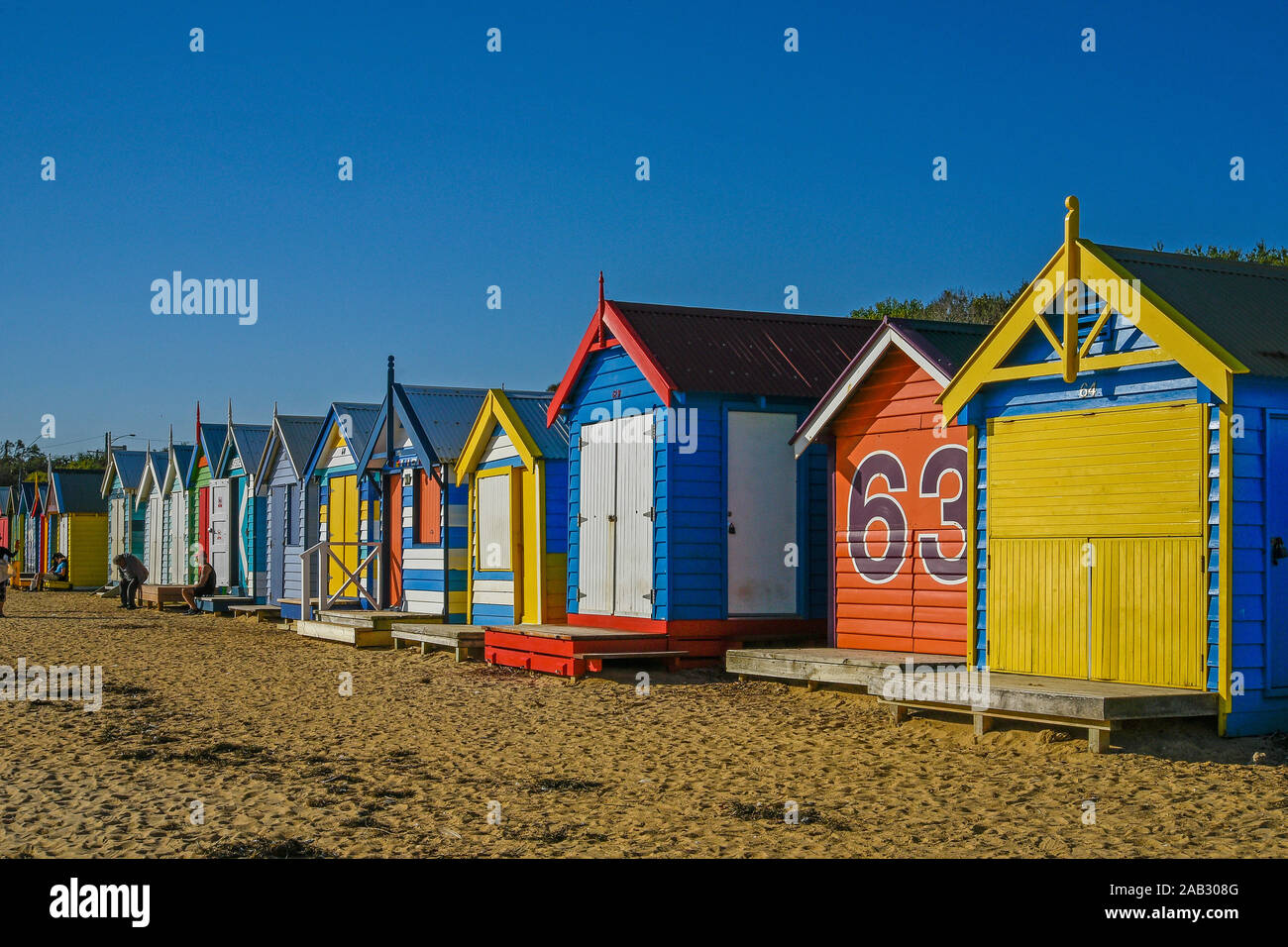 L'Australie, Victoria, Melbourne, 12 avril. 2019 - La plage de Brighton dispose de 82 zones de baignade colorés qui sont l'une des icônes touristiques de Melbourne. B Banque D'Images