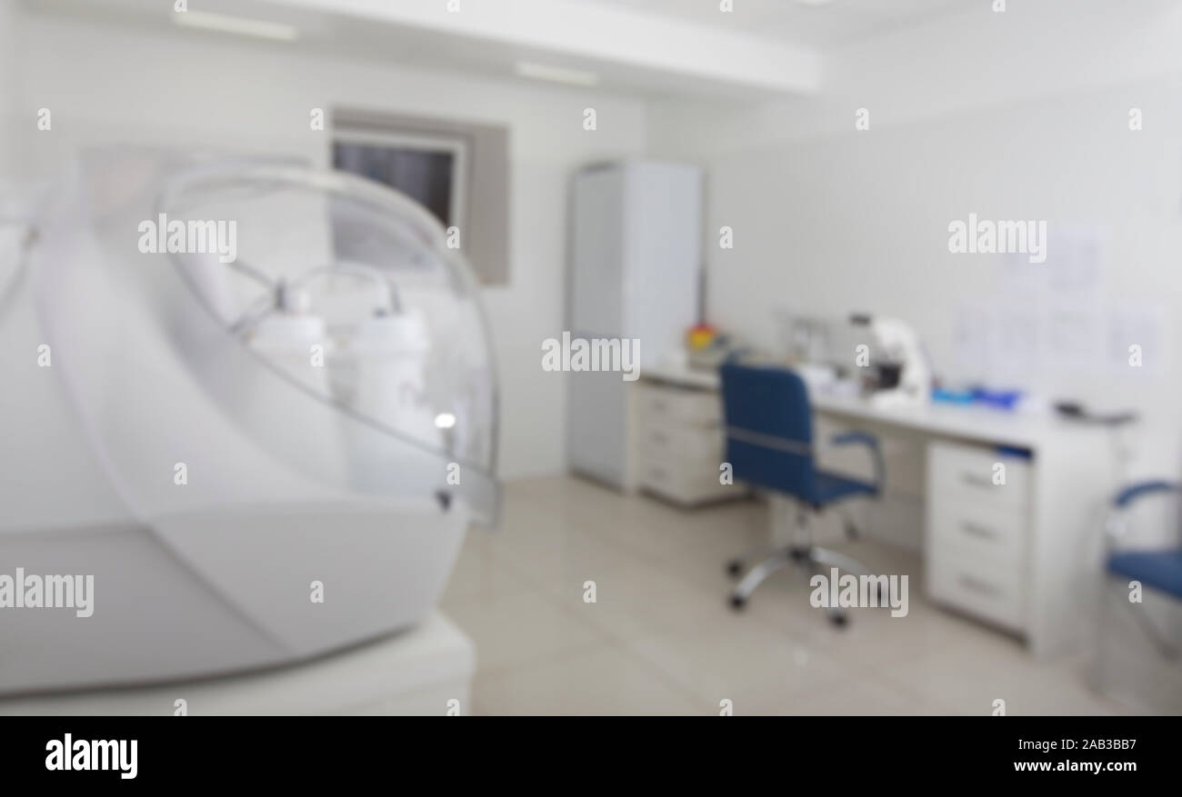 Prix floue avec équipement médical moderne pour ce qui complique l'analyse Banque D'Images