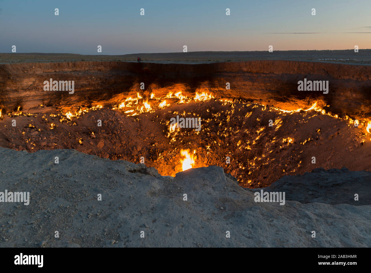 Darvaza cratère de gaz au Turkménistan Banque D'Images