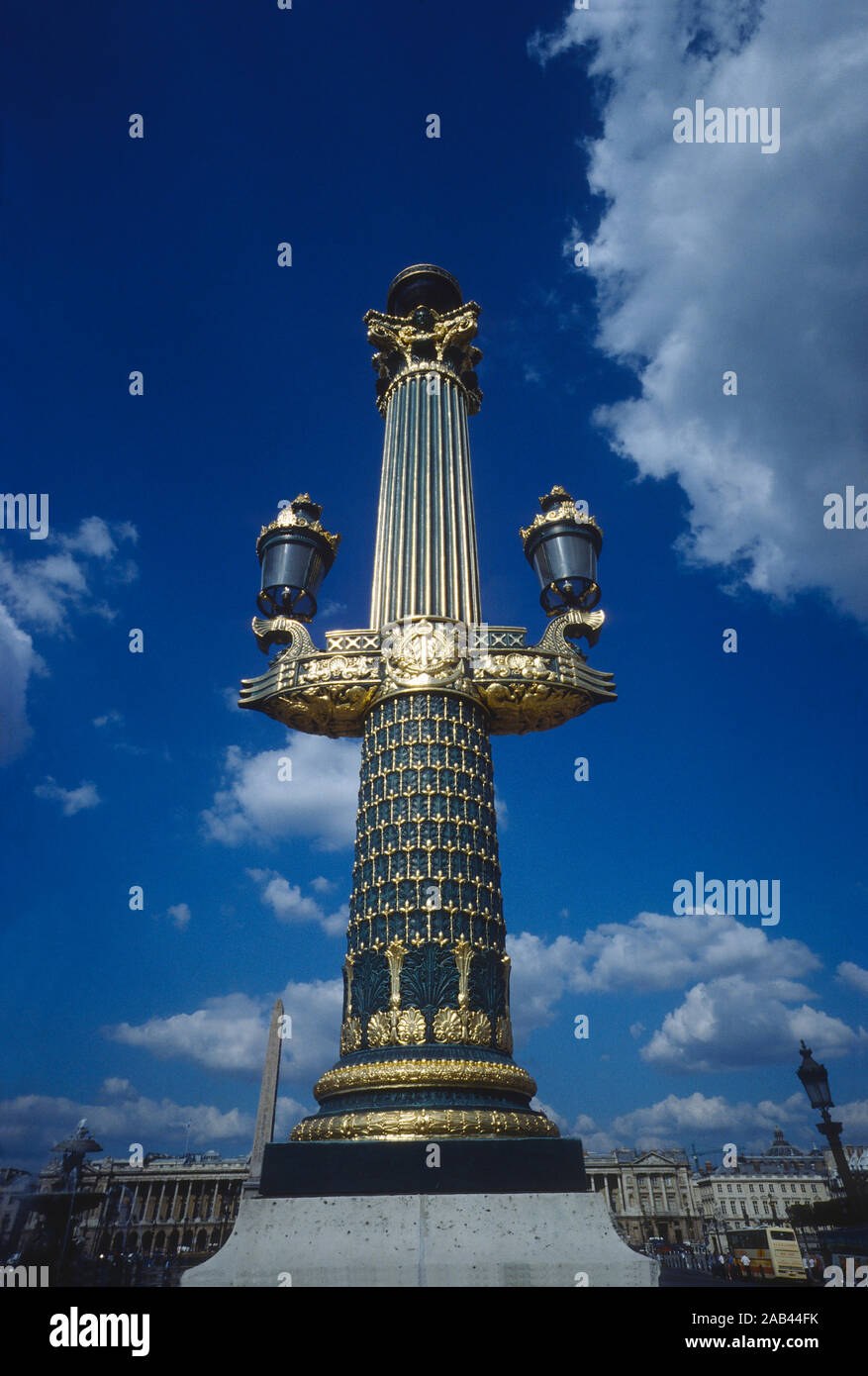 Lampadaire sur la Place de la Concorde, Paris, France Banque D'Images