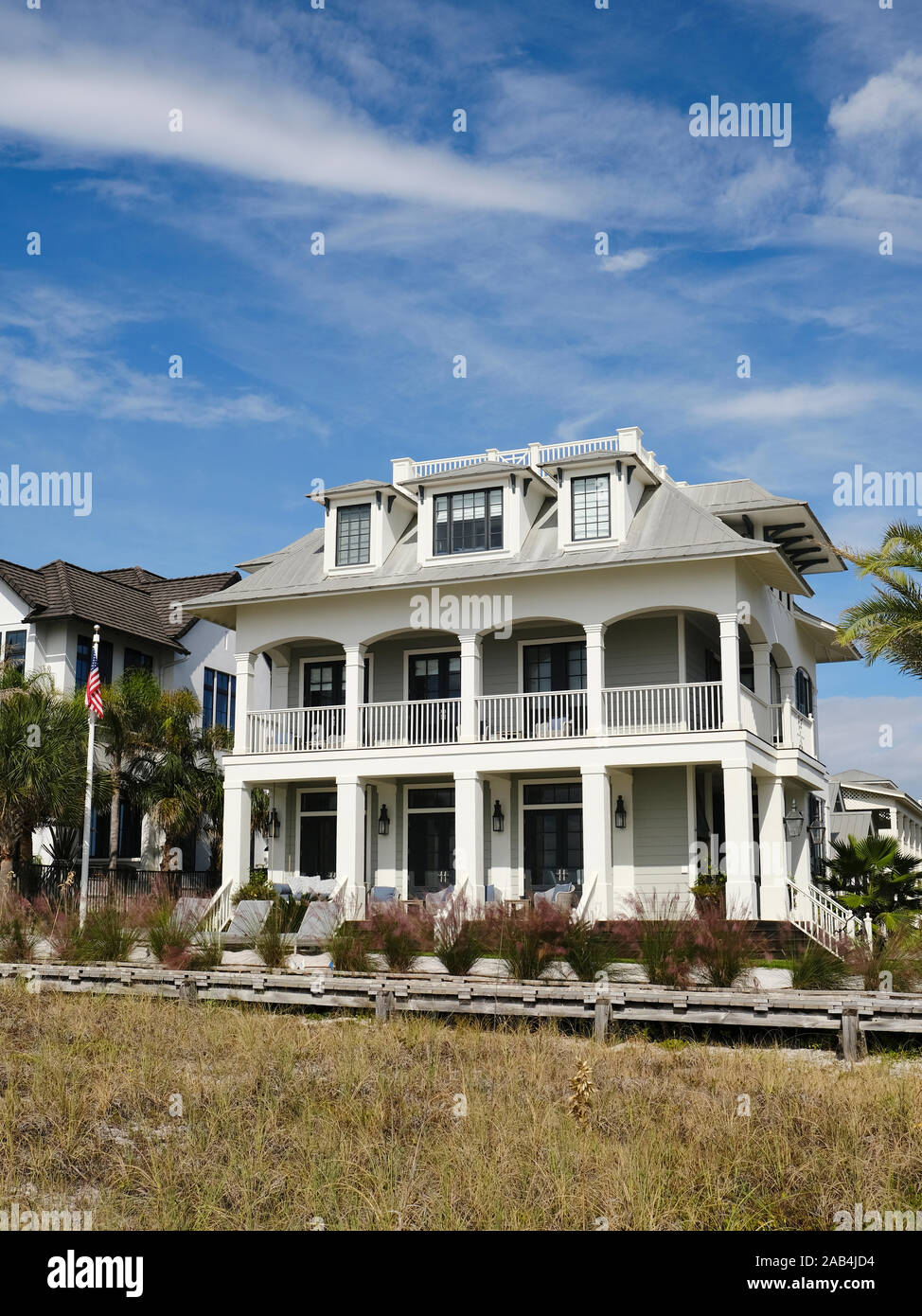 Grande belle maison ou maison sur la plage d'objets américains Floride vivant à Grayton Beach en Floride, aux États-Unis. Banque D'Images