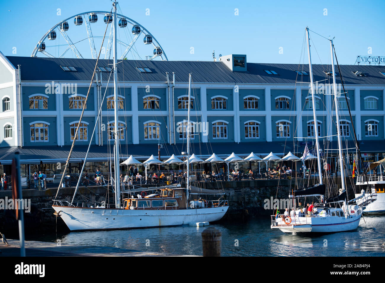 Près de Harbour Front de mer avec des restaurants et des boutiques. Capetown, Afrique du Sud. Banque D'Images