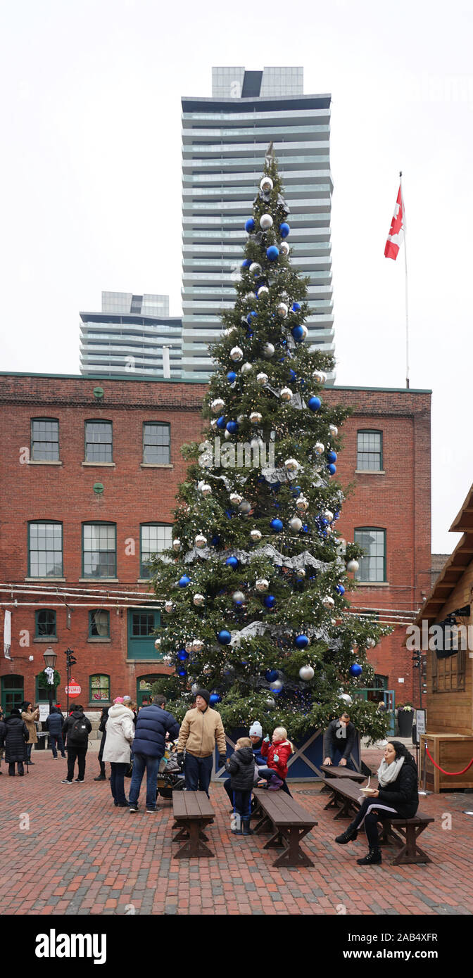 Marché de Noël à Toronto le Distillery District de Toronto, Ontario, Canada, Amérique du Nord, Banque D'Images
