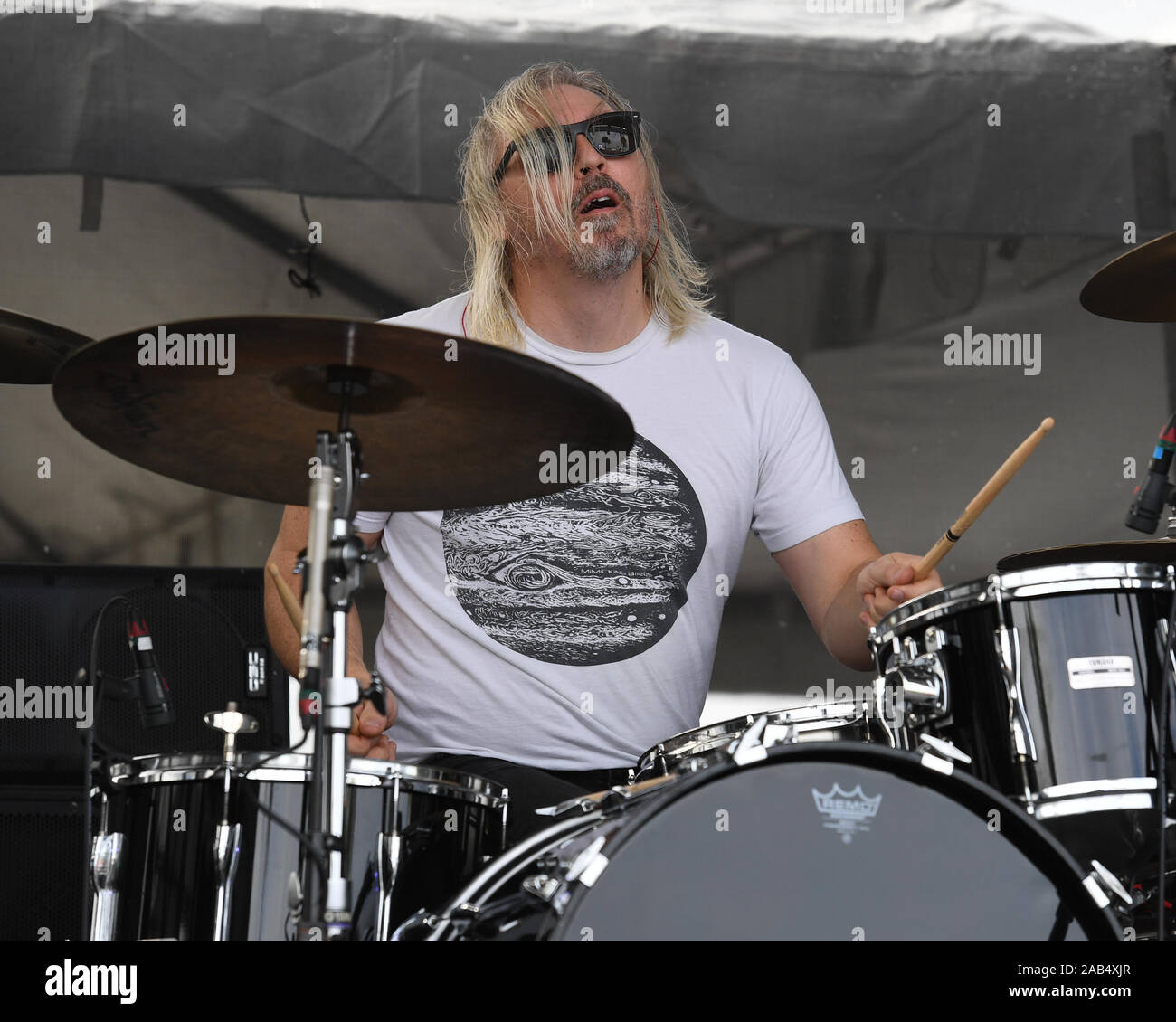 Fort Lauderdale en Floride, USA. 24 Nov, 2019. Michael Bland, de Soul Asylum effectue pendant le Festival de musique de jusant à Fort Lauderdale Beach le 24 novembre 2019 à Fort Lauderdale, en Floride. Credit : Mpi04/media/Alamy Punch Live News Banque D'Images