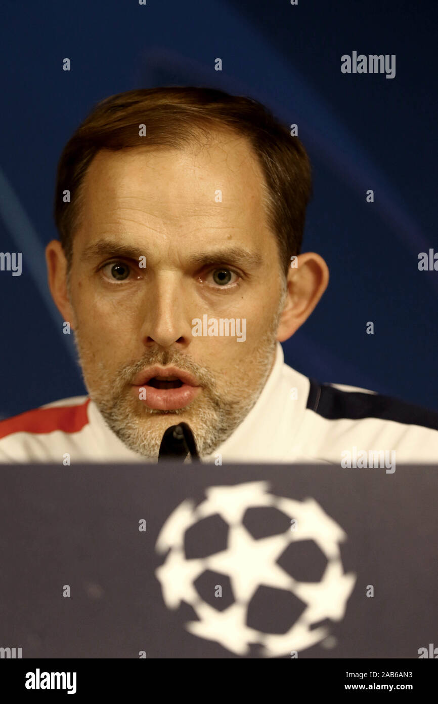 Madrid, Espagne. 25Th Nov, 2019. Madrid, Espagne ; 25/11/2019.- Thomas Tuchel Paris Saint-Germain Football Club (PSG) entraîneur lors d'une conférence de presse avant le match de foot Ligue des Champions contre le Real Madrid au Santiago Bernabeu Stadium demain 26/11/2019 à Madrid.Credit : Juan Carlos Rojas/Photo Alliance | utilisée dans le monde entier/dpa/Alamy Live News Banque D'Images