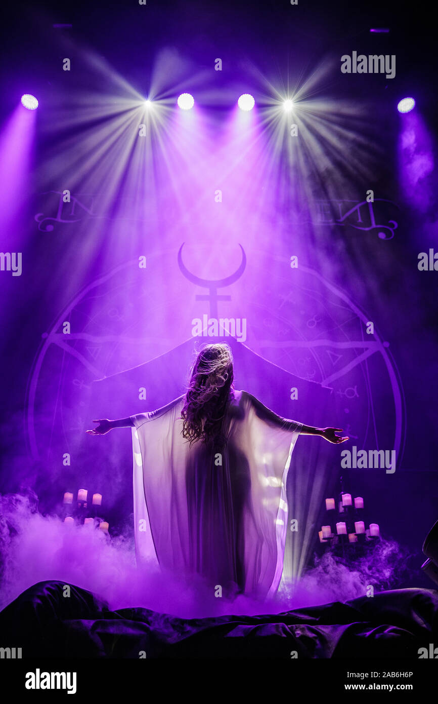 Nottingham, Royaume-Uni. 25 novembre 2019. En ce moment en concert sur la scène du Stade Motorpoint Arena à Nottingham, Royaume-Uni. Credit : Andy Gallagher/Alamy Live News Banque D'Images