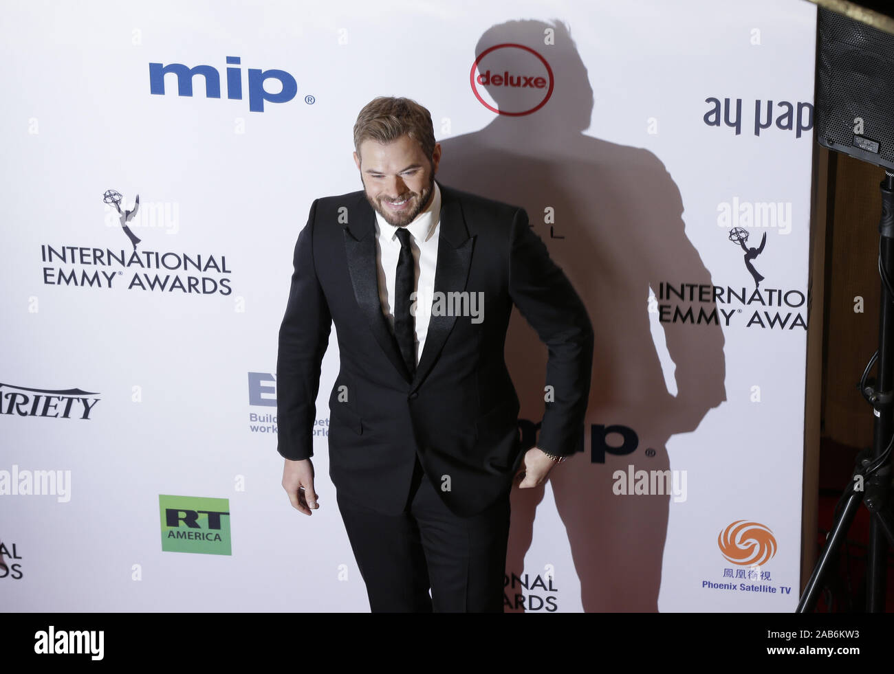 New York, États-Unis. 25Th Nov, 2019. Kellan Lutz arrive sur le tapis rouge à la 47ème International Emmy Awards à l'hôtel Hilton New York à New York le 25 novembre 2019. Photo de John Angelillo/UPI UPI : Crédit/Alamy Live News Banque D'Images