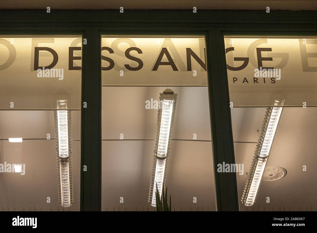 Logo dessange Banque de photographies et d’images à haute résolution